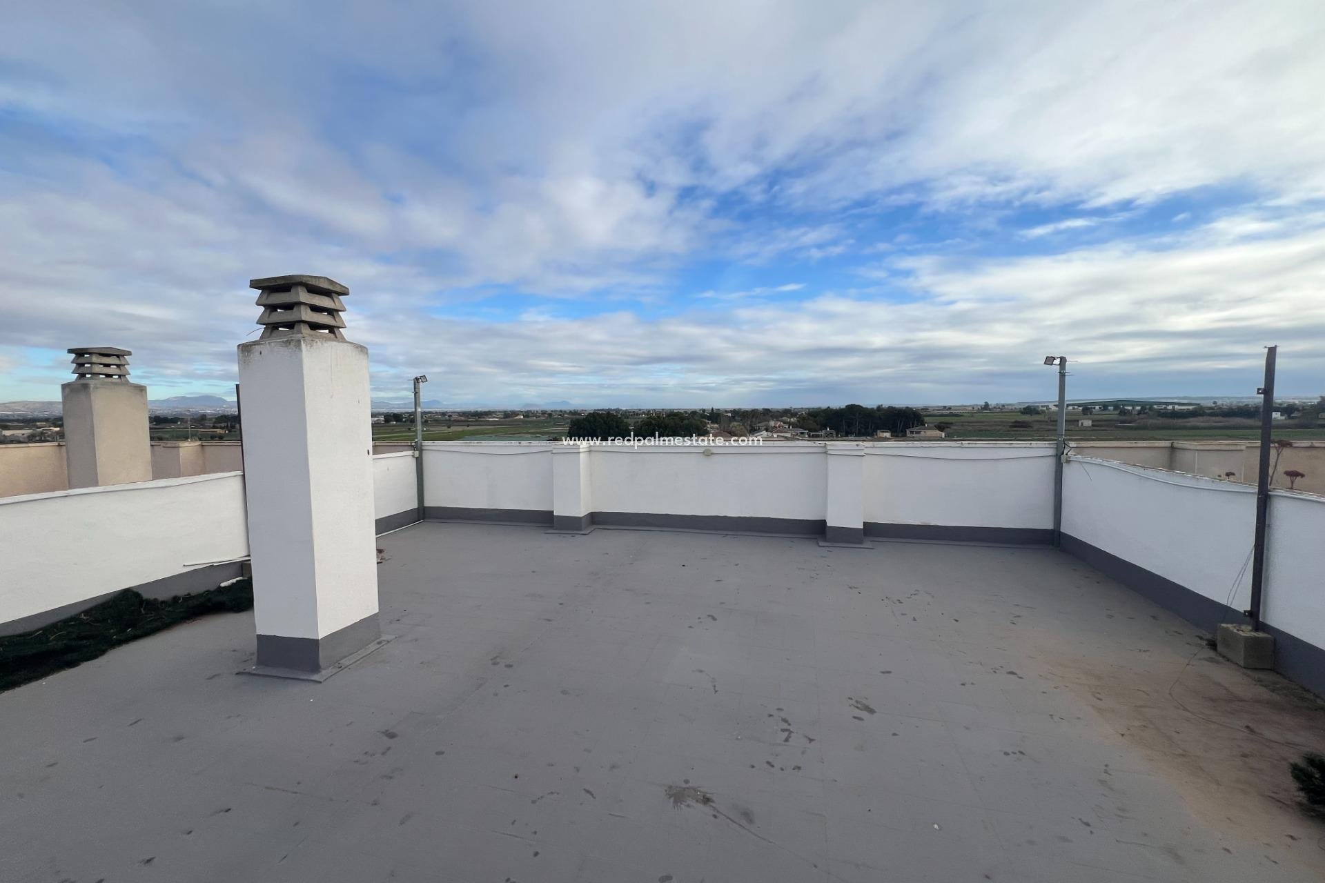 Revente - Appartement -
Dolores