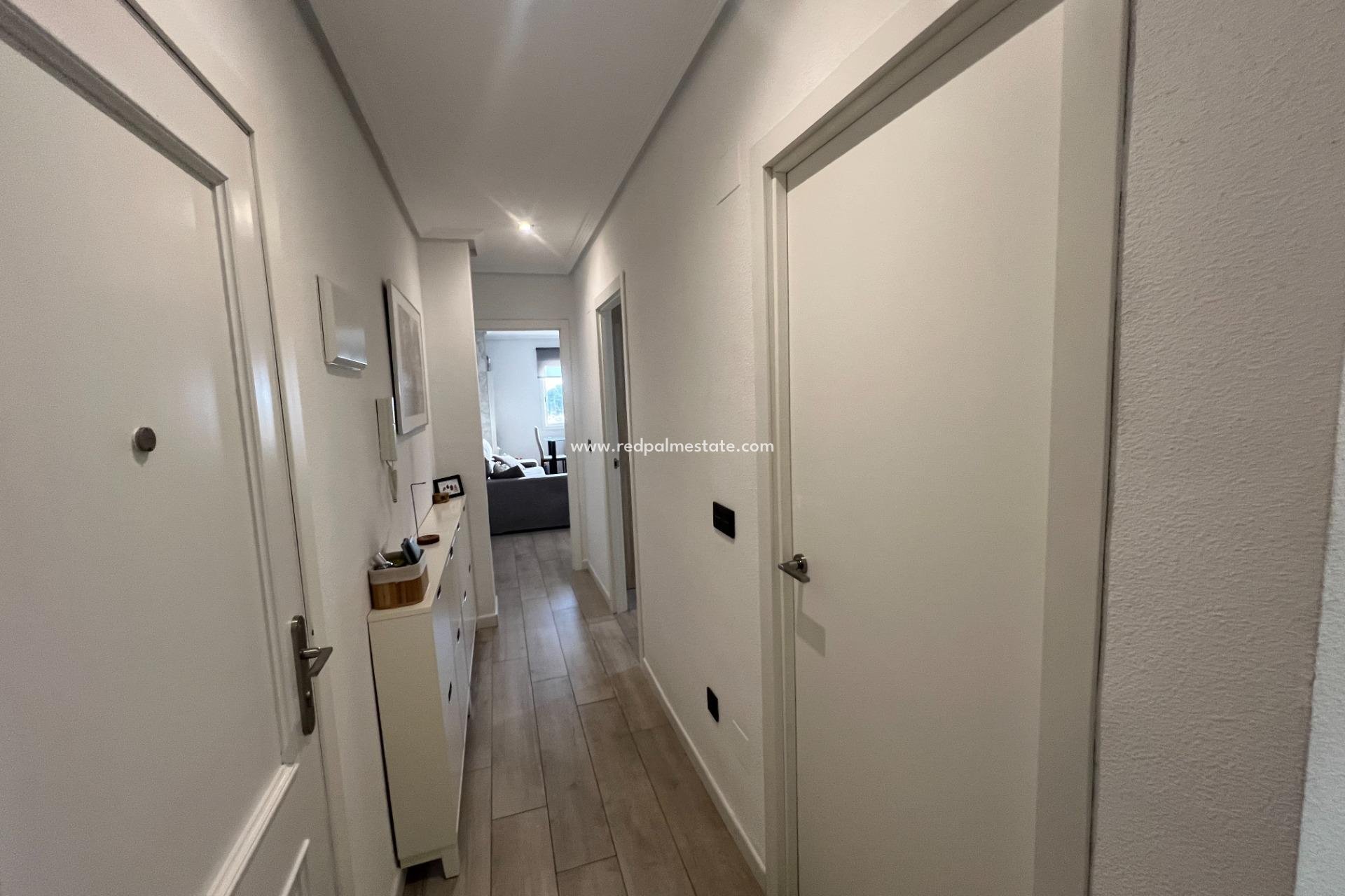 Revente - Appartement -
Dolores