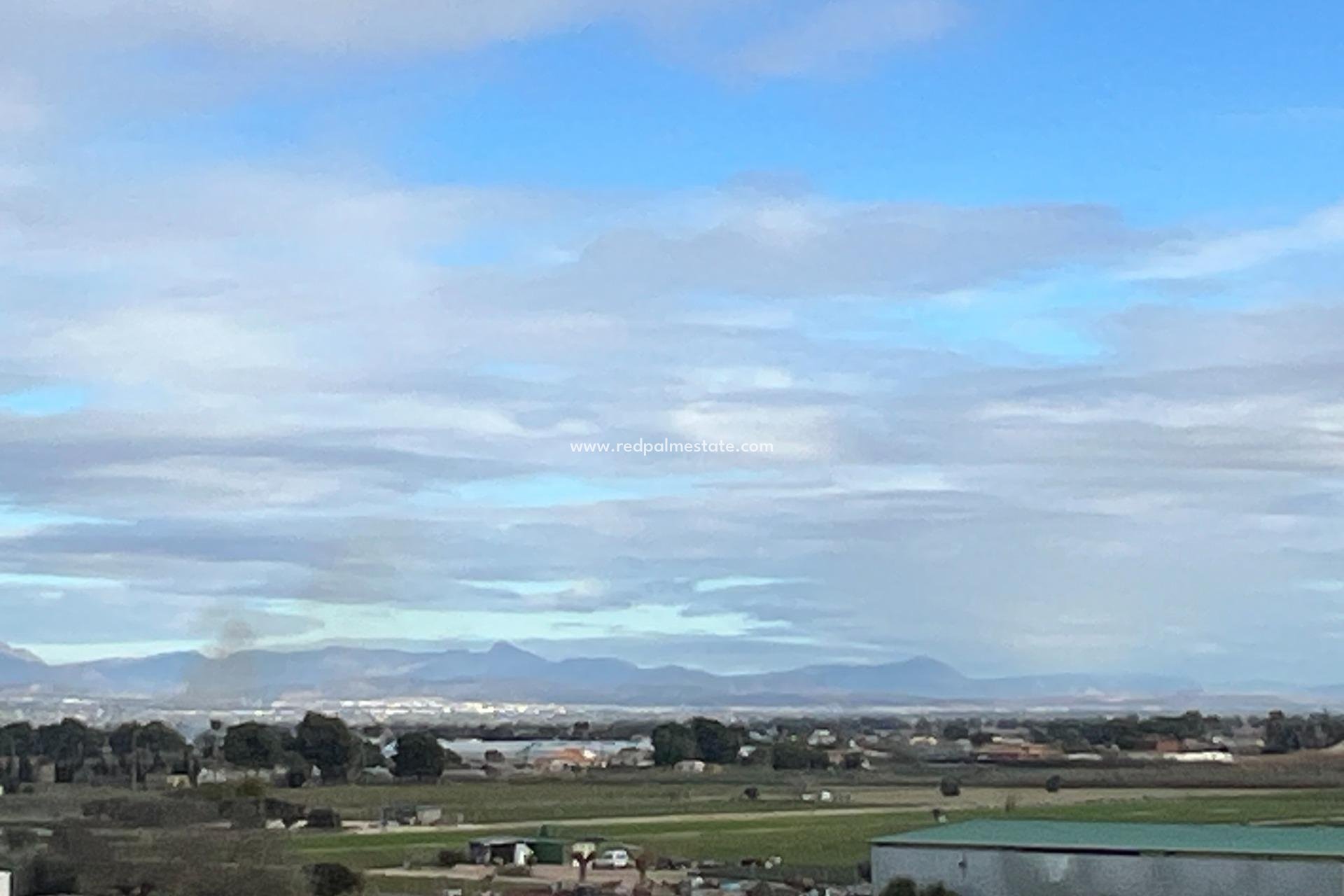 Revente - Appartement -
Dolores