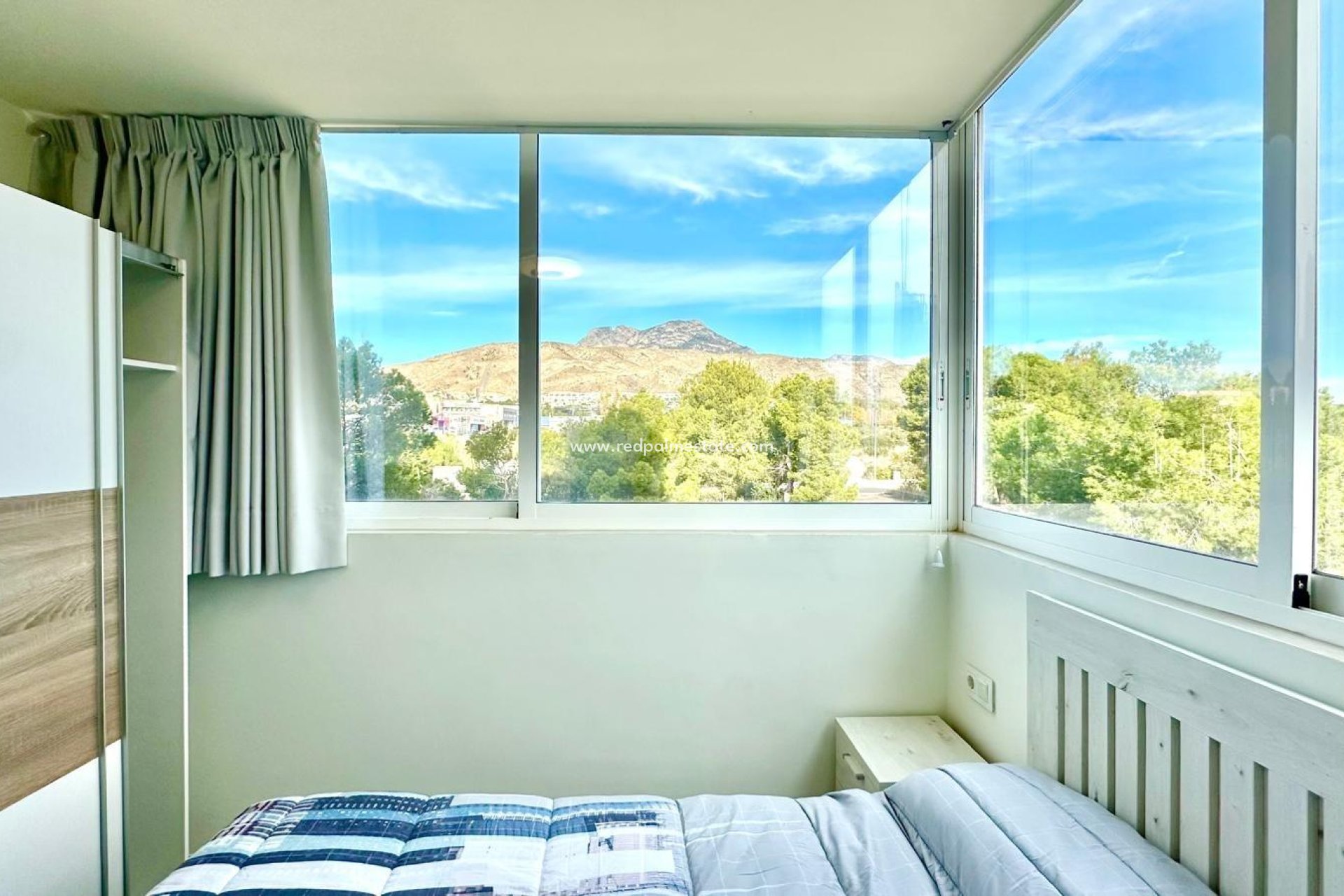 Revente - Appartement -
Finestrat