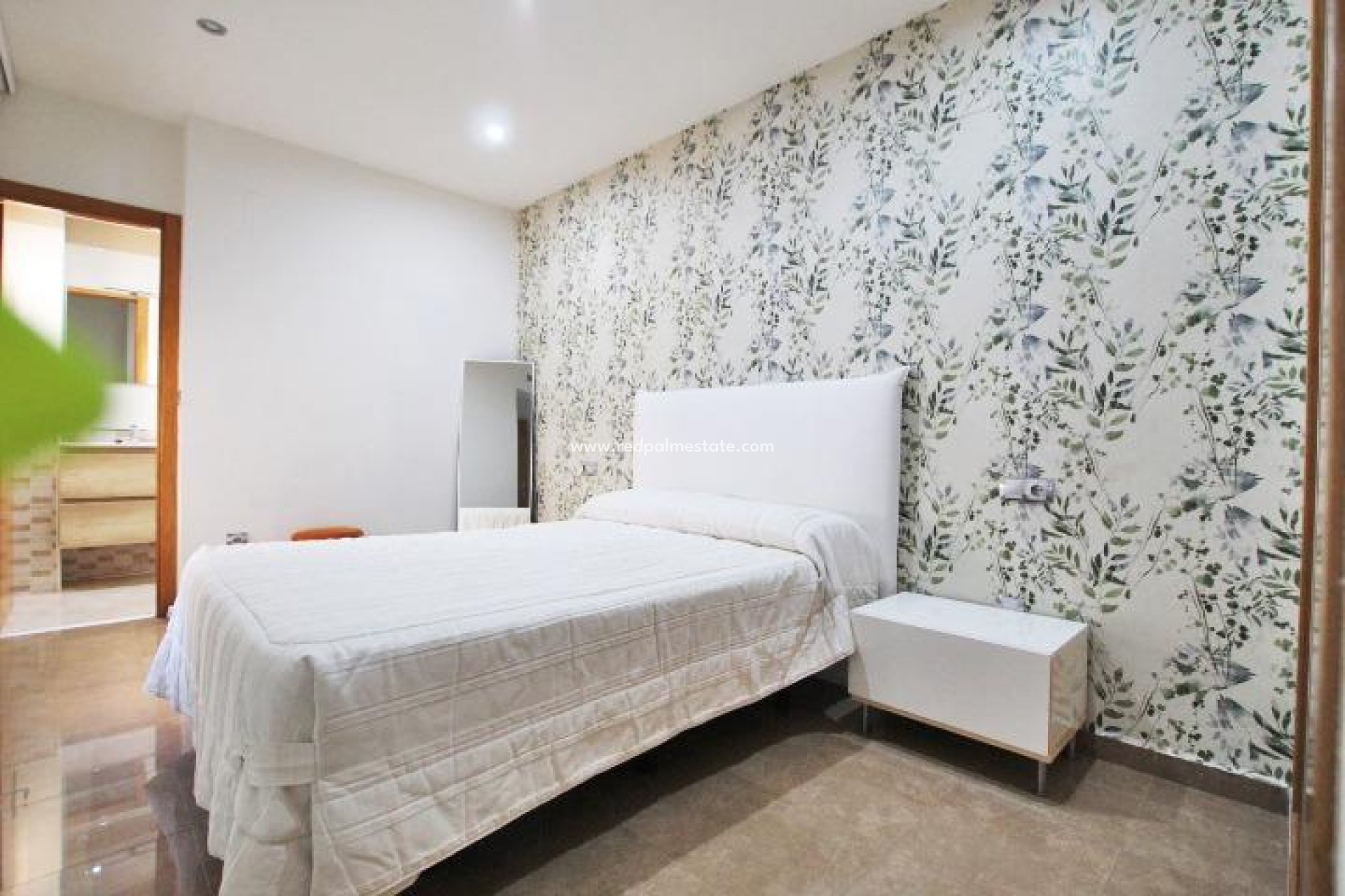 Revente - Appartement -
Guardamar del Segura - Pueblo