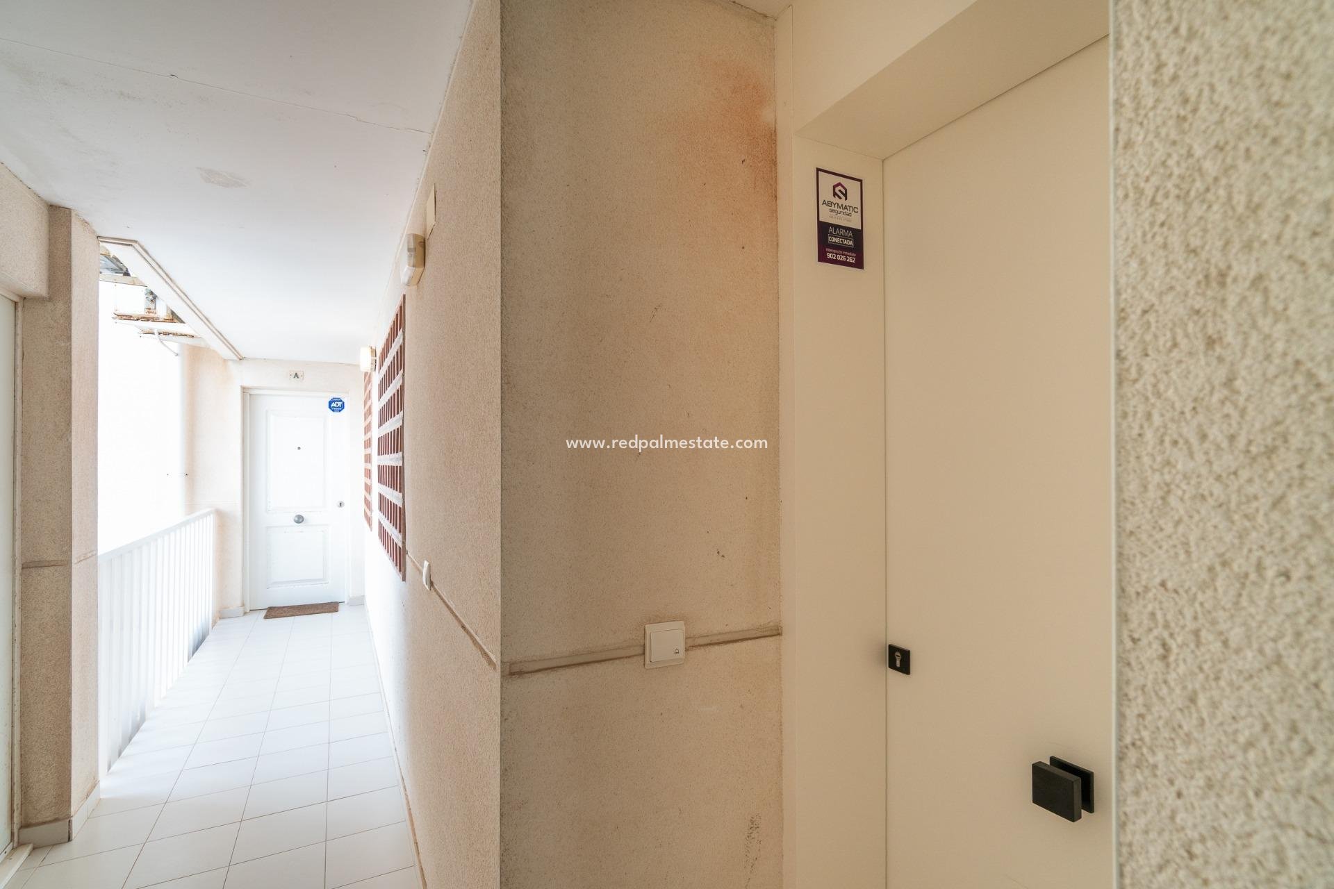 Revente - Appartement -
Guardamar del Segura - Puerto Deportivo