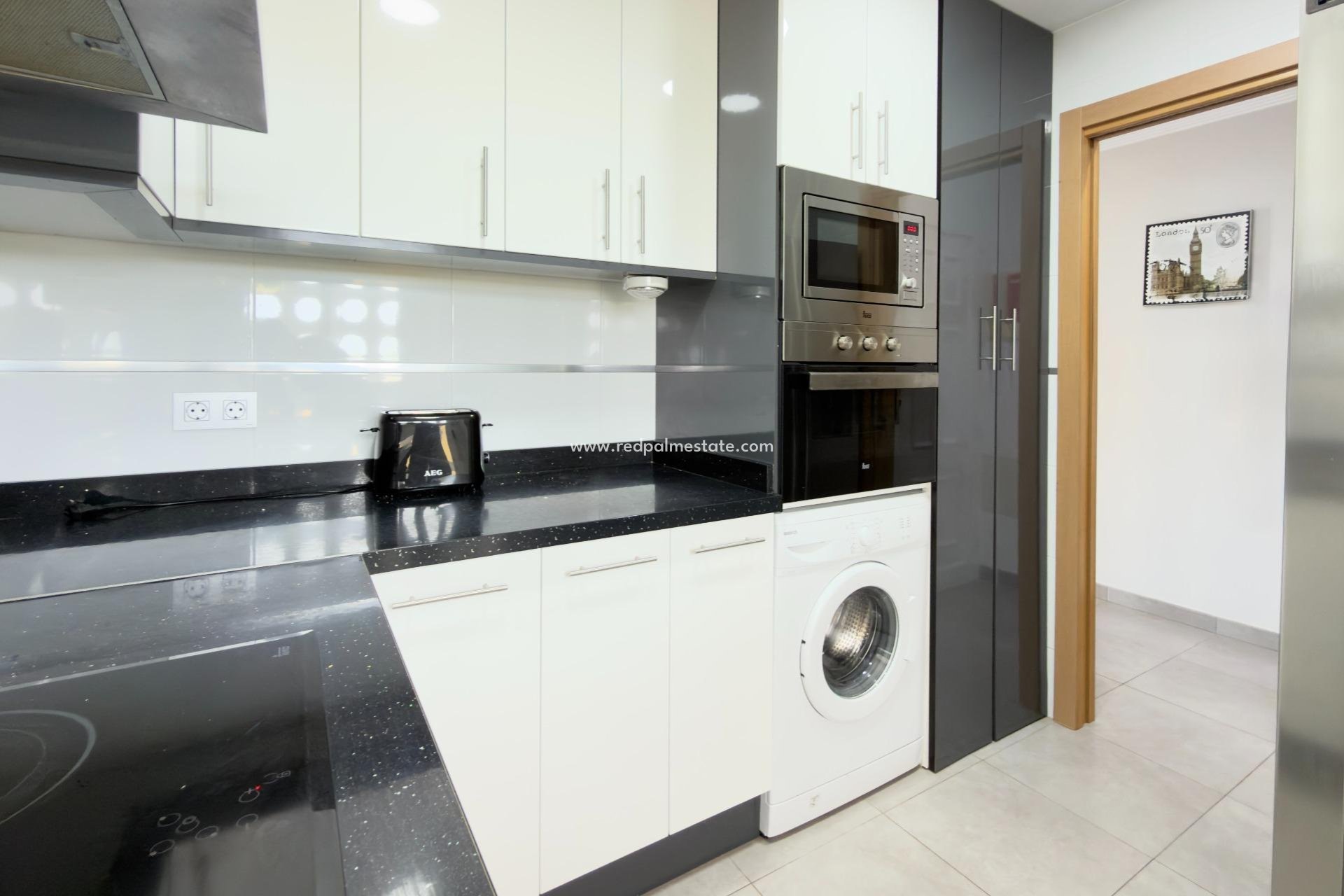 Revente - Appartement -
Guardamar del Segura - Urbanizaciones