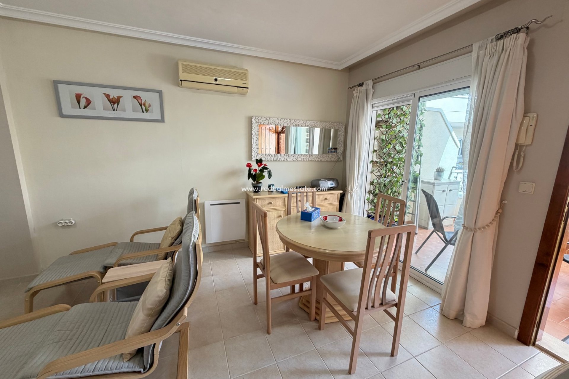 Revente - Appartement -
Jacarilla - Inland