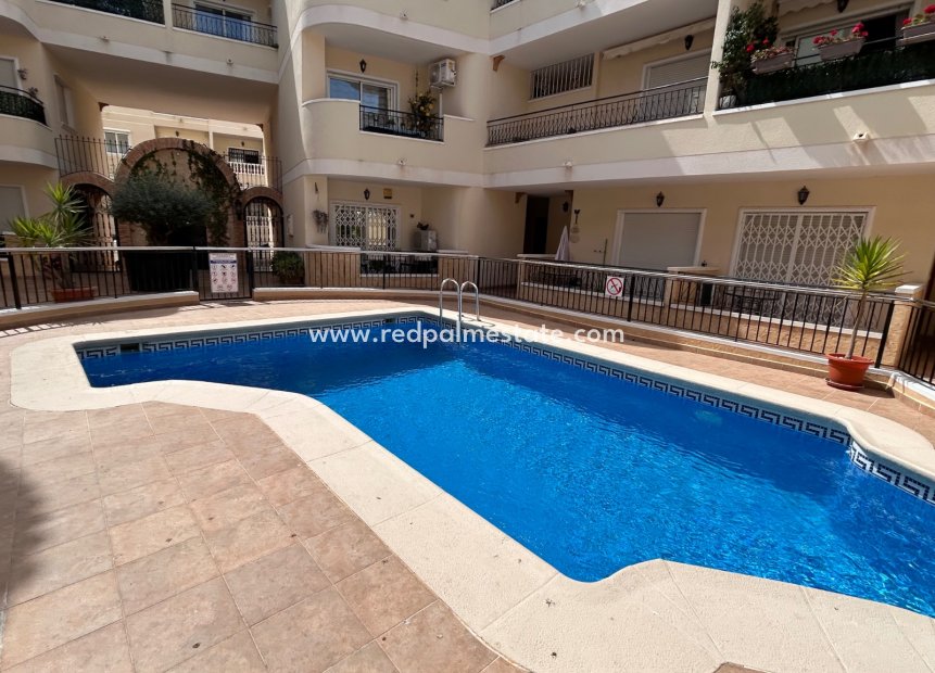 Revente - Appartement -
Jacarilla - Inland