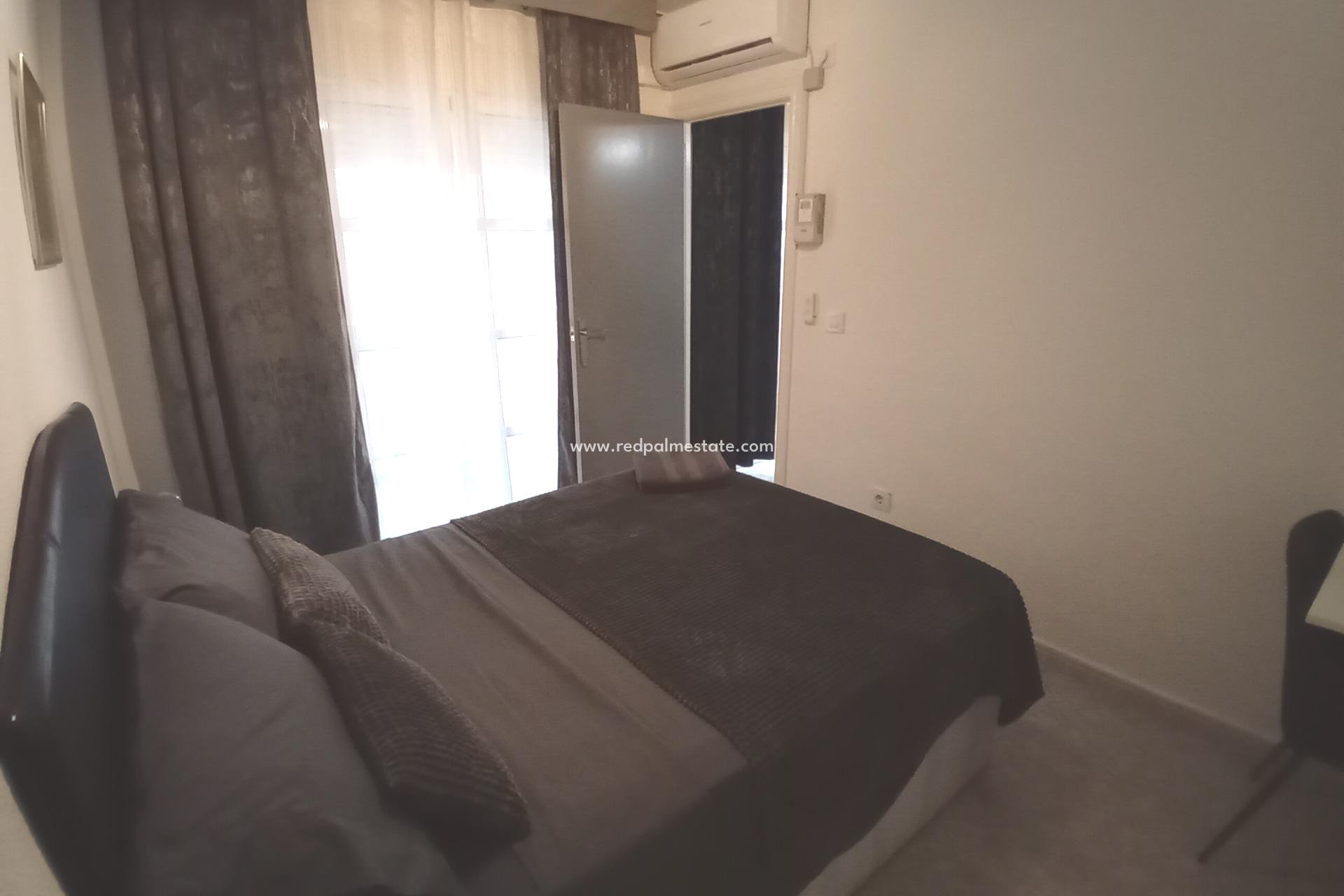 Revente - Appartement -
Mazarron - Paseo