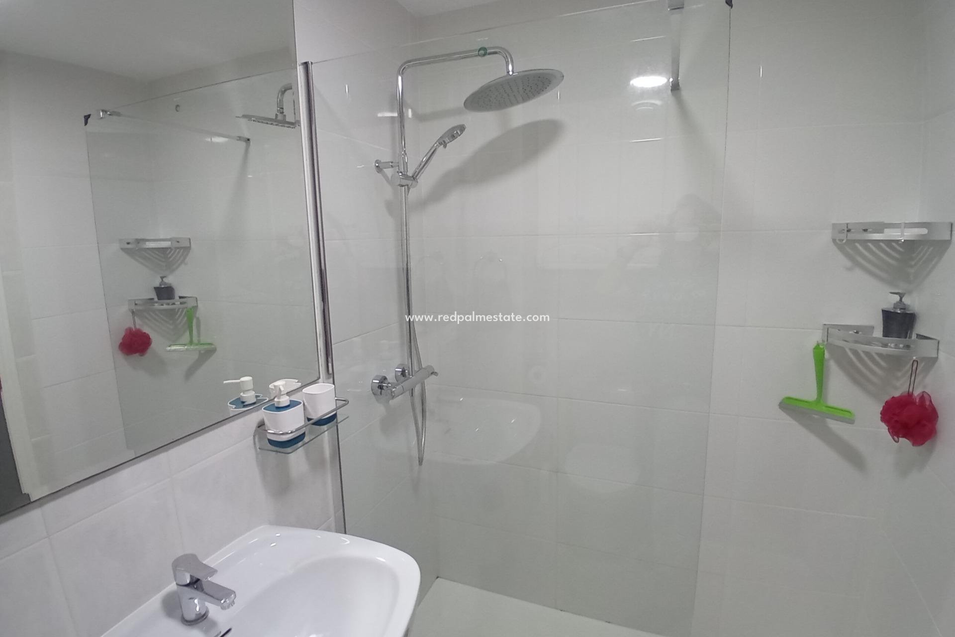 Revente - Appartement -
Mazarron - Paseo