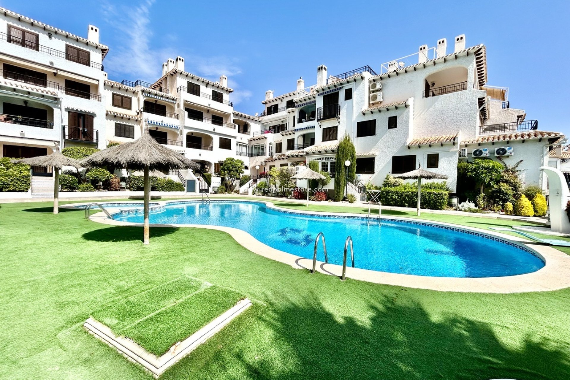 Revente - Appartement -
Orihuela Costa - Cabo Roig