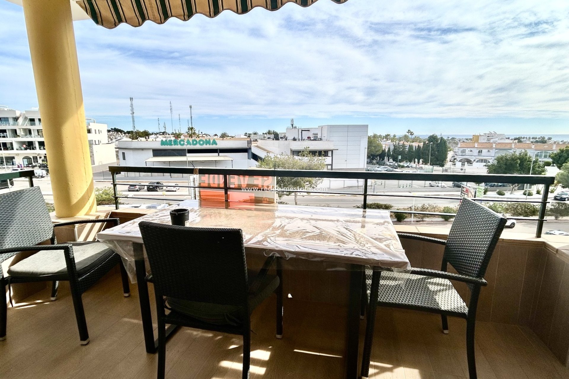 Revente - Appartement -
Orihuela Costa - Campoamor