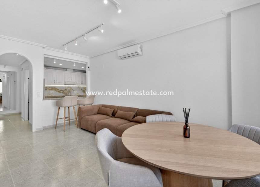 Revente - Appartement -
Orihuela Costa - Campoamor