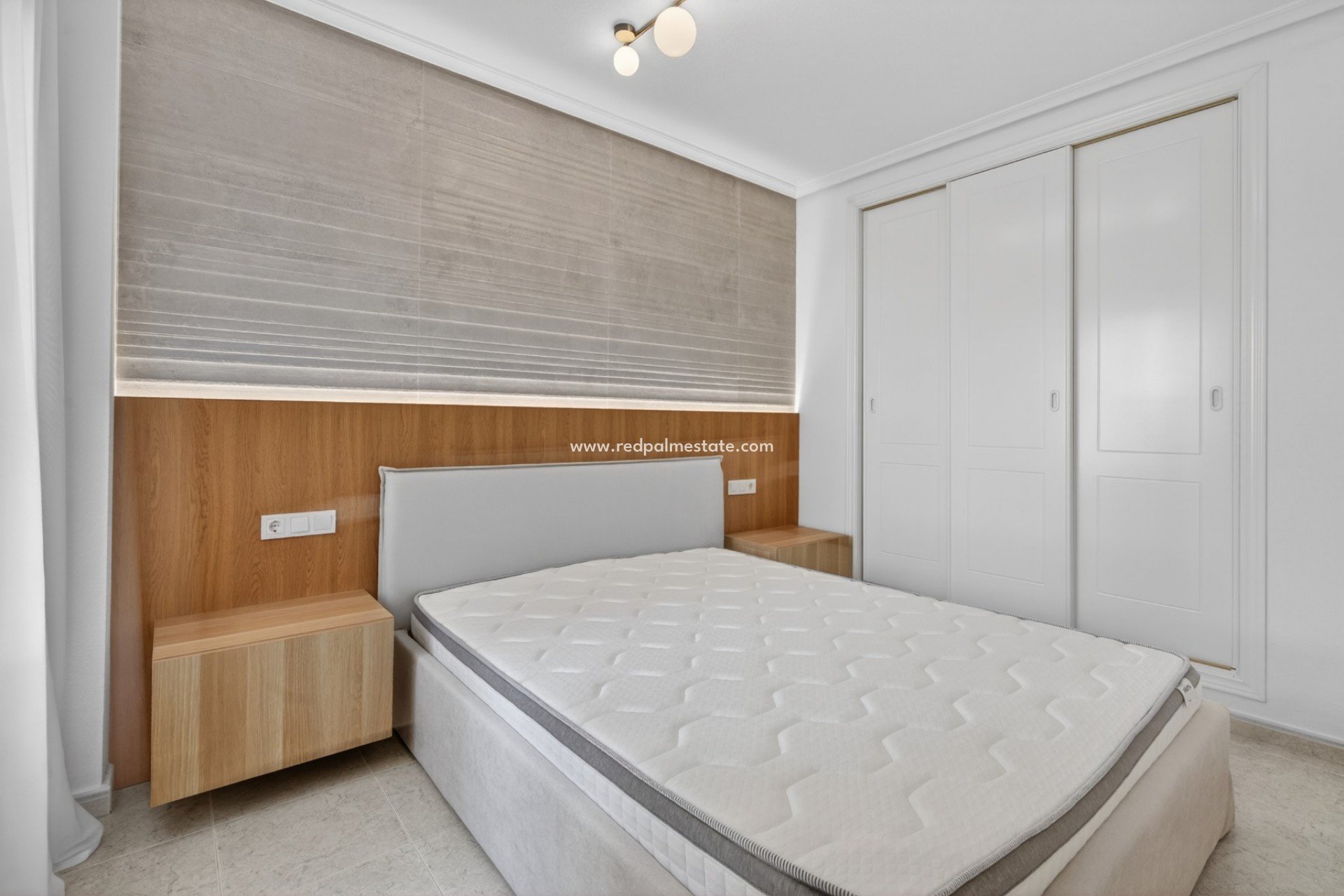 Revente - Appartement -
Orihuela Costa - Campoamor
