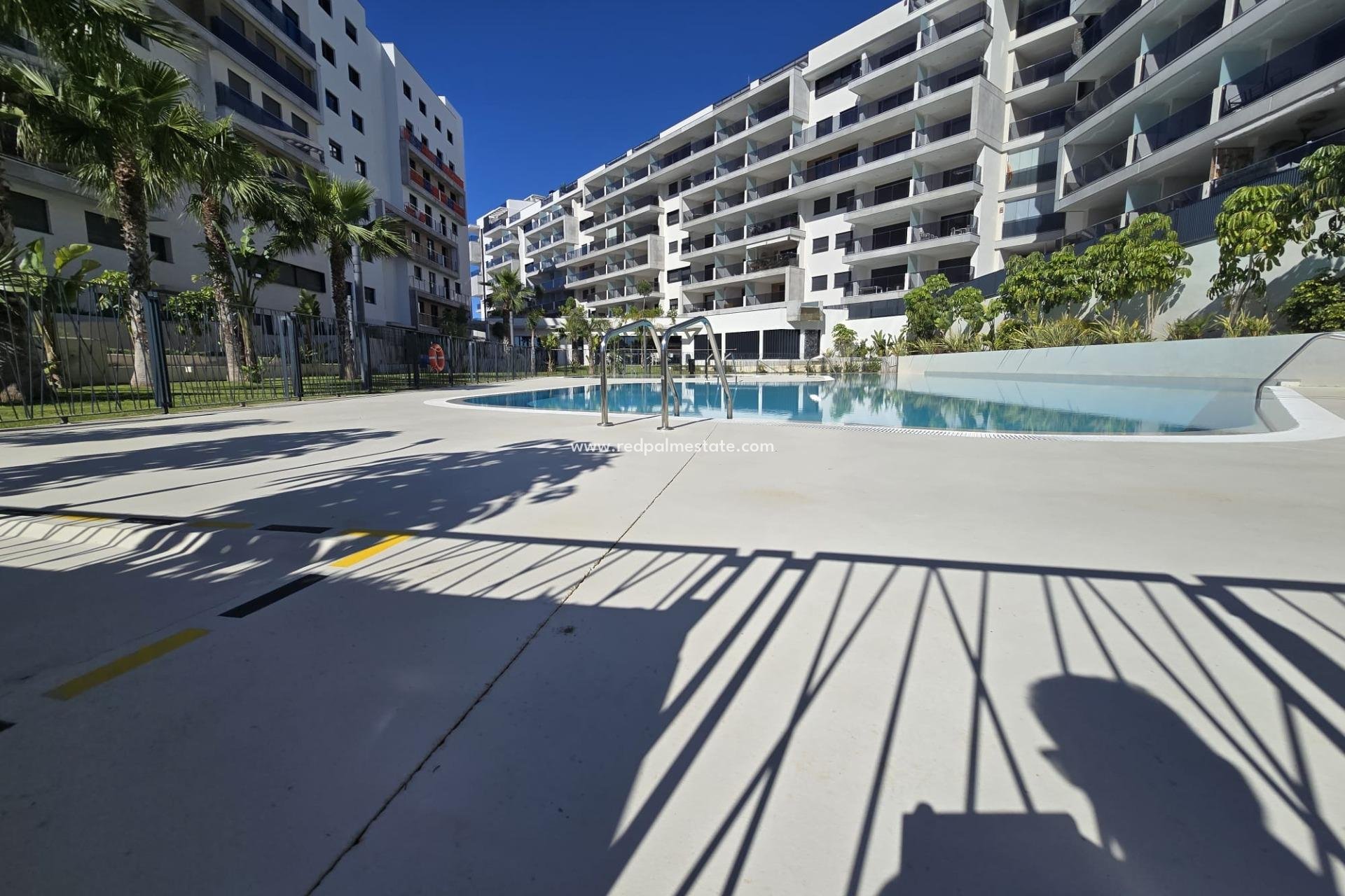 Revente - Appartement -
Orihuela Costa - Dehesa De Campoamor