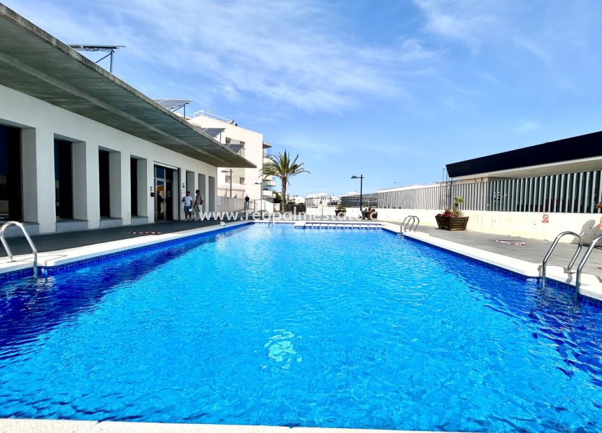 Revente - Appartement -
Orihuela Costa - Inland