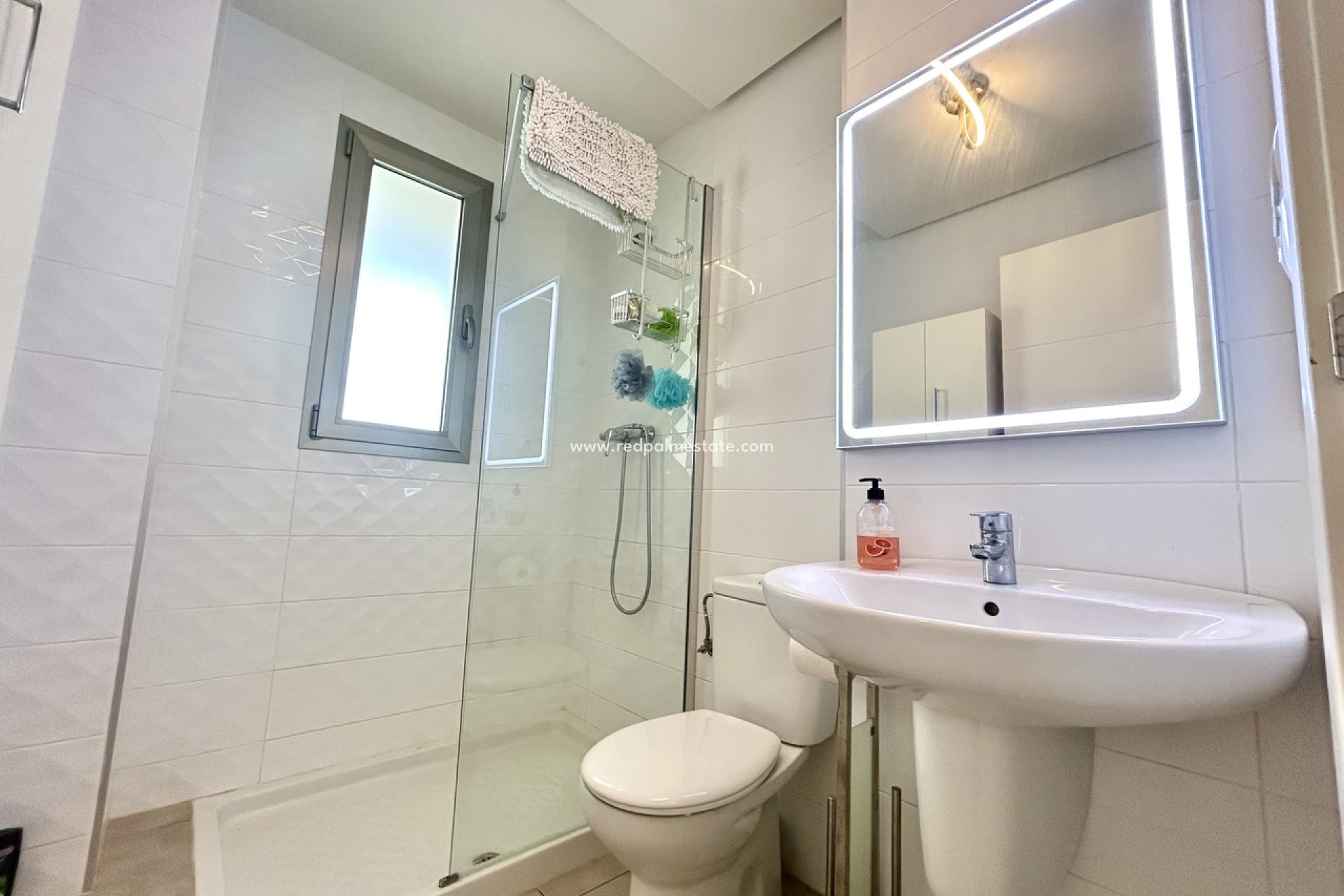 Revente - Appartement -
Orihuela Costa - Inland