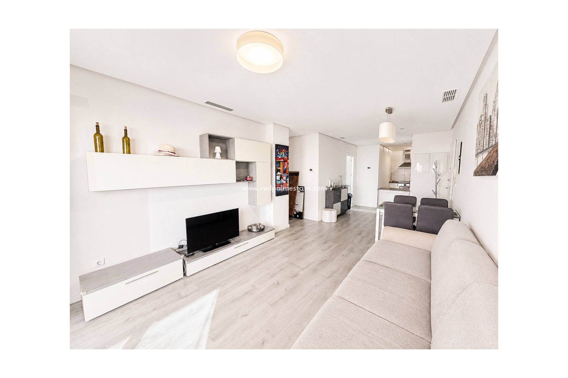 Revente - Appartement -
Orihuela Costa - Inland