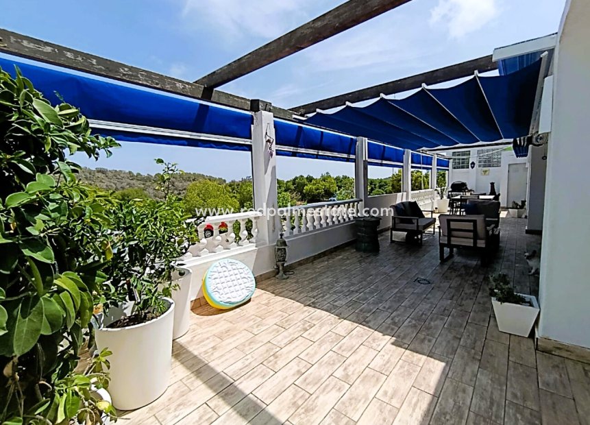 Revente - Appartement -
Orihuela Costa - Inland