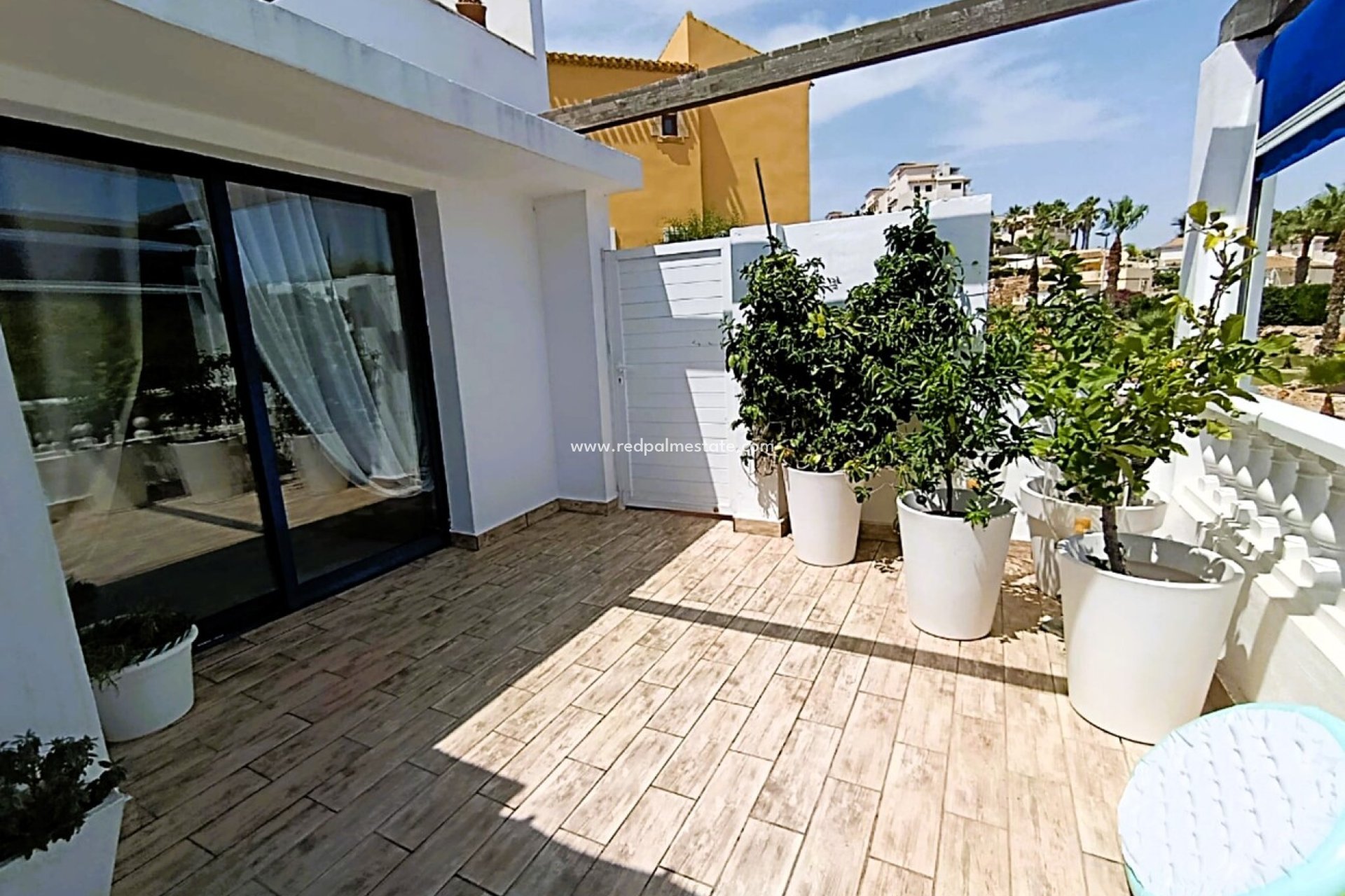 Revente - Appartement -
Orihuela Costa - Inland