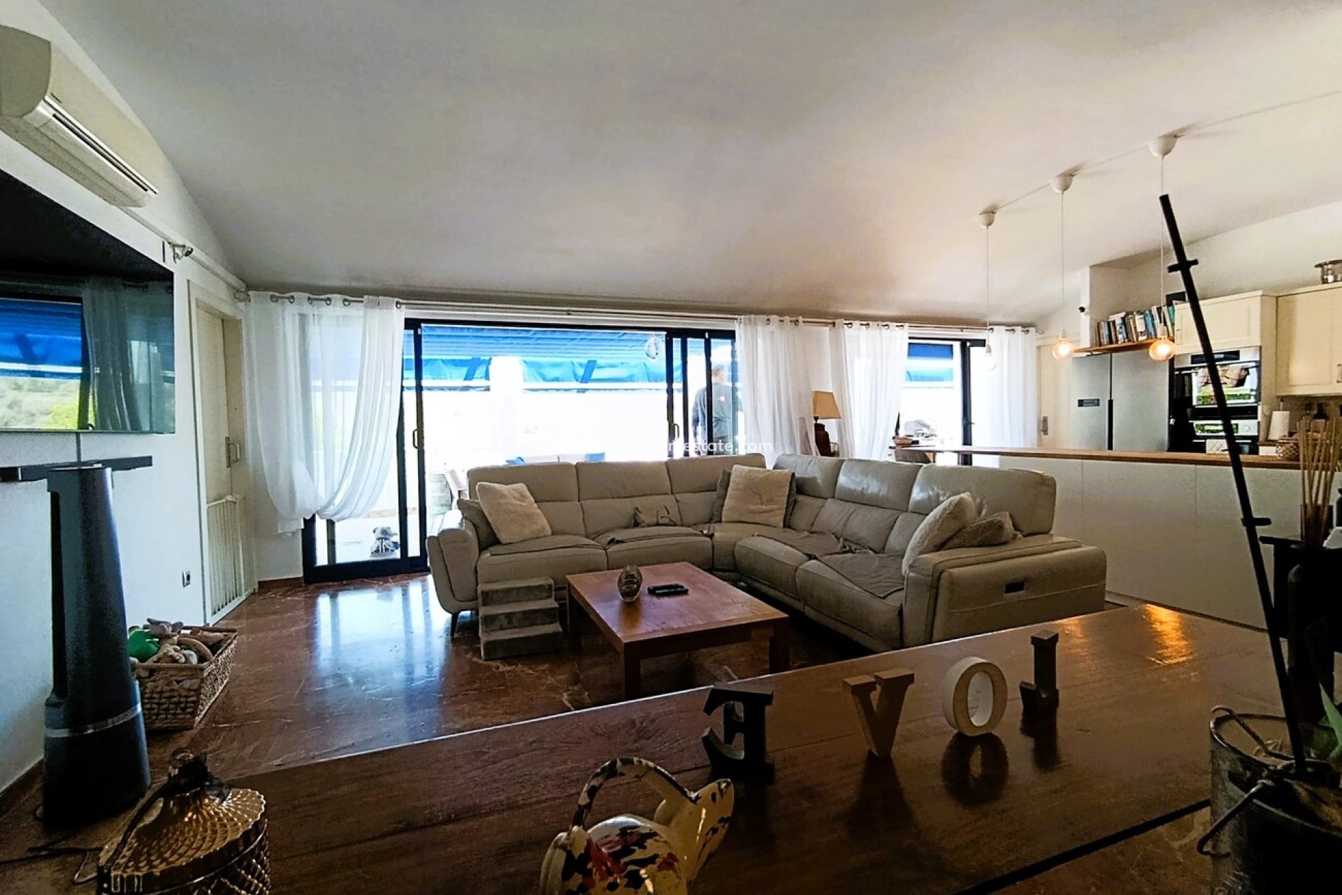 Revente - Appartement -
Orihuela Costa - Inland