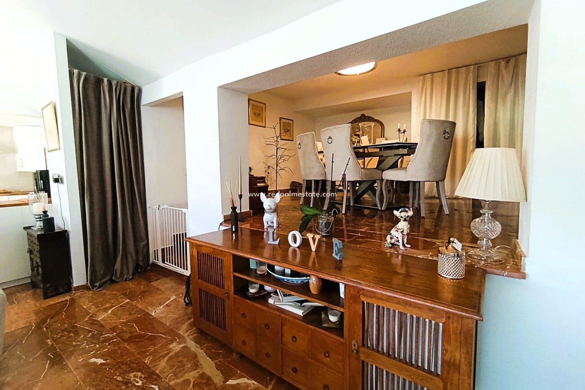 Revente - Appartement -
Orihuela Costa - Inland