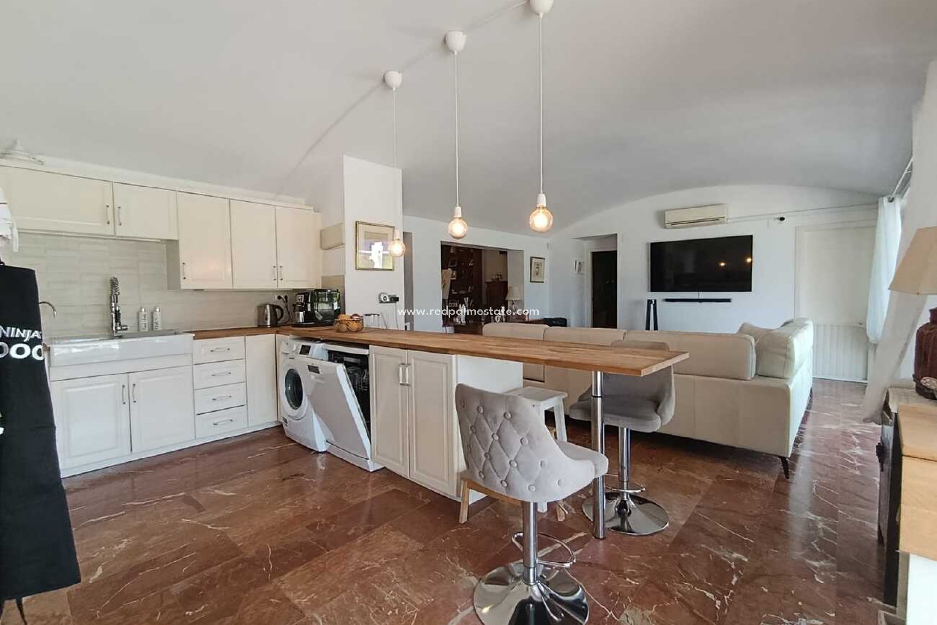 Revente - Appartement -
Orihuela Costa - Inland