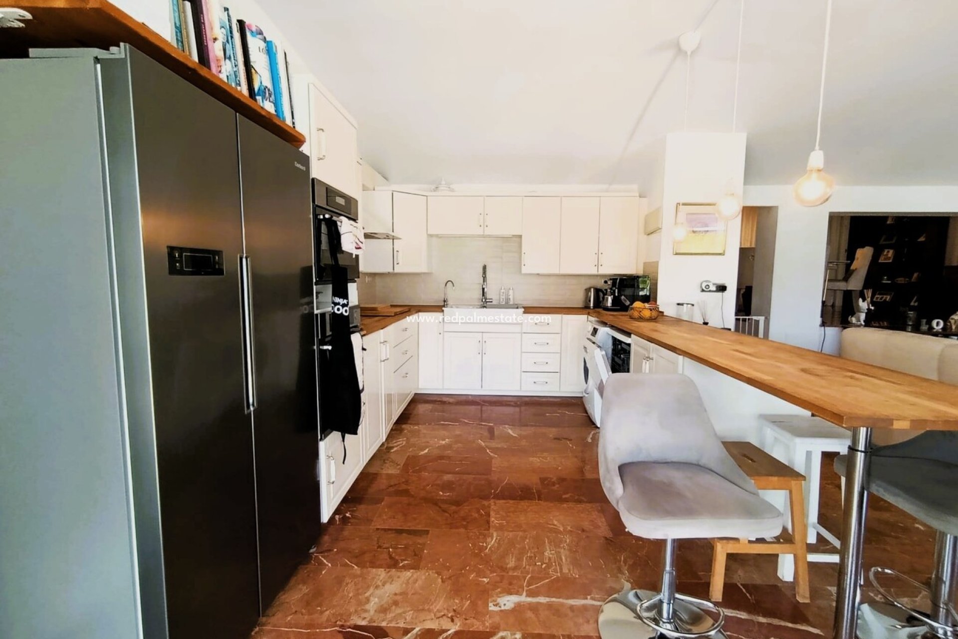 Revente - Appartement -
Orihuela Costa - Inland