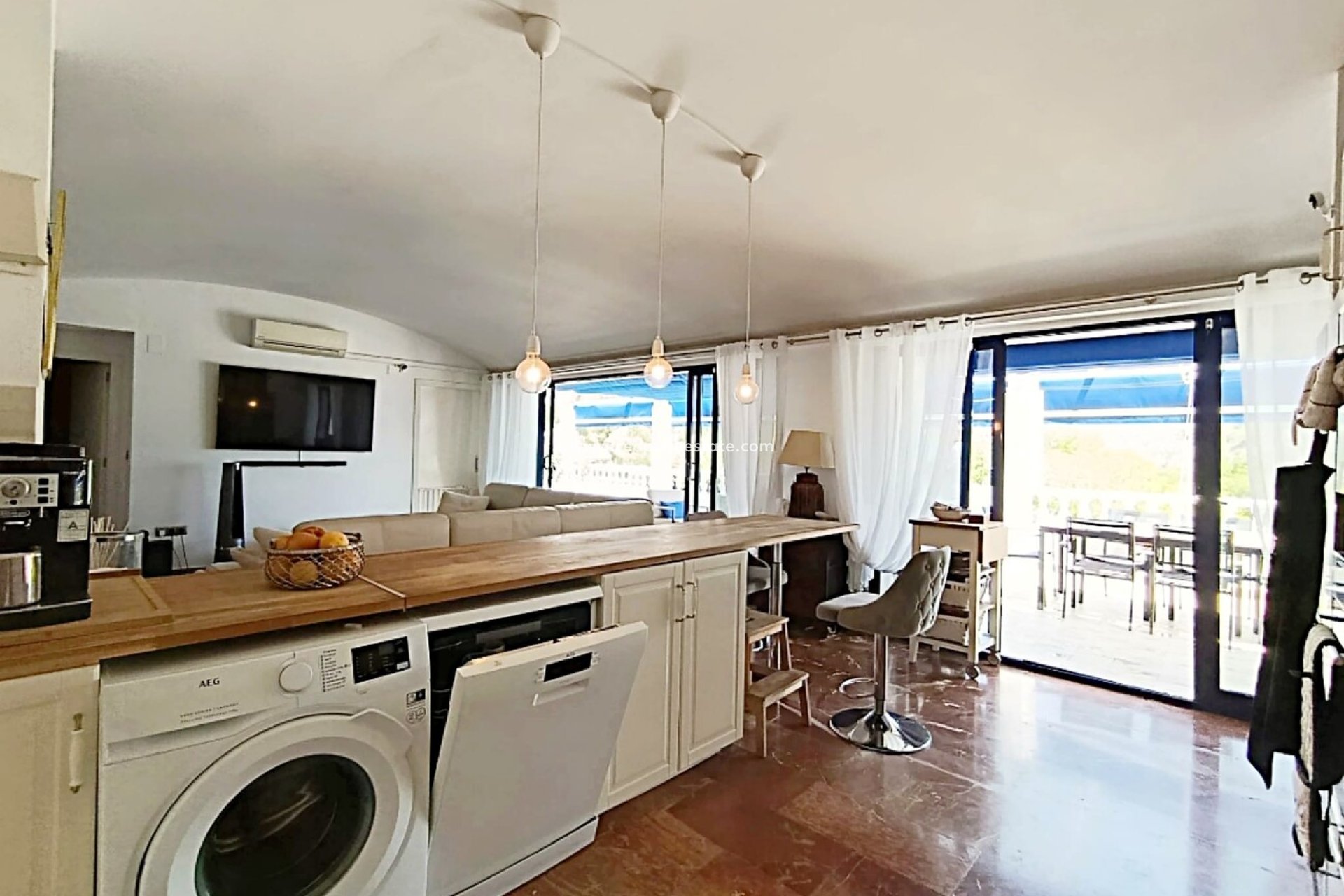 Revente - Appartement -
Orihuela Costa - Inland