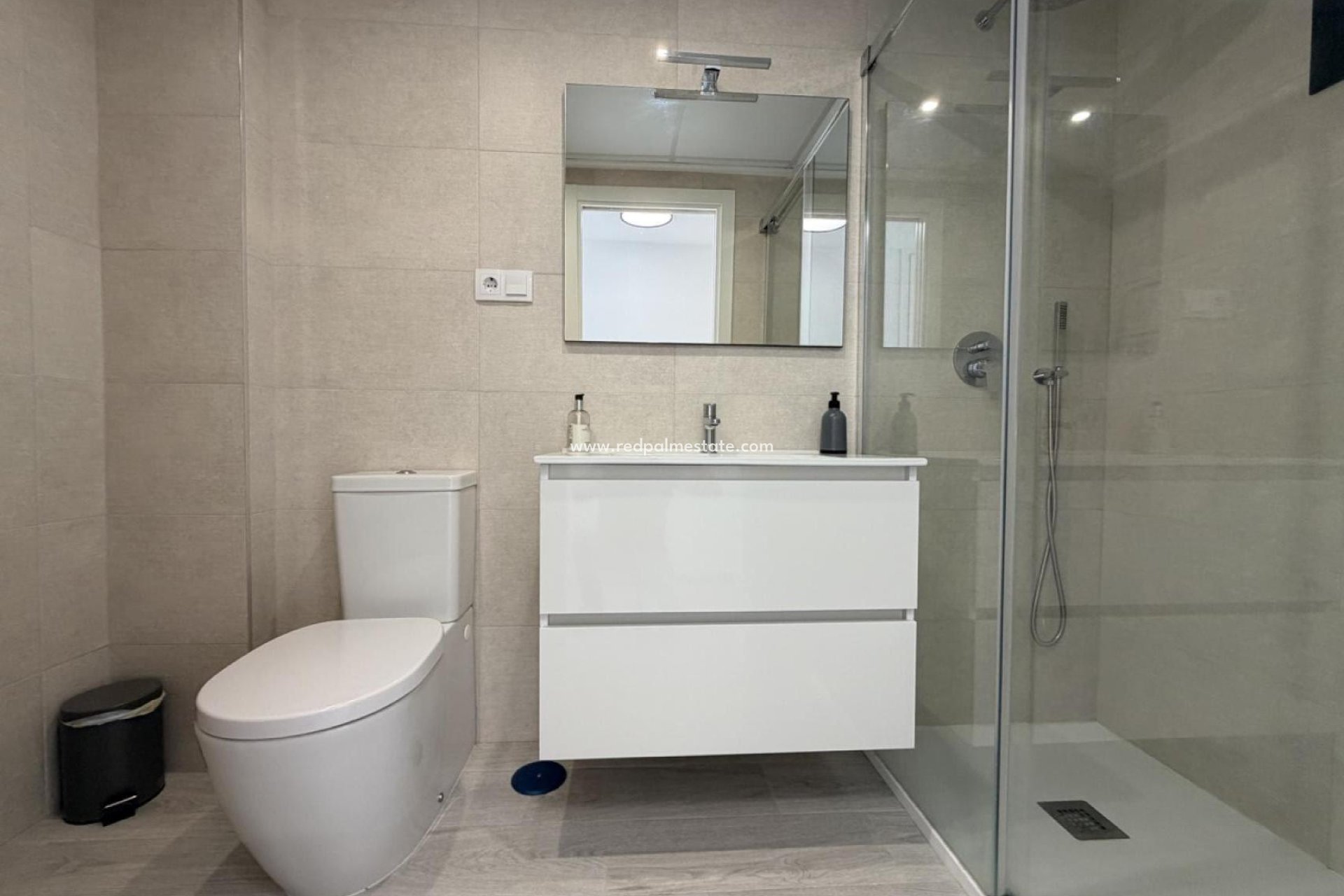 Revente - Appartement -
Orihuela Costa - Inland