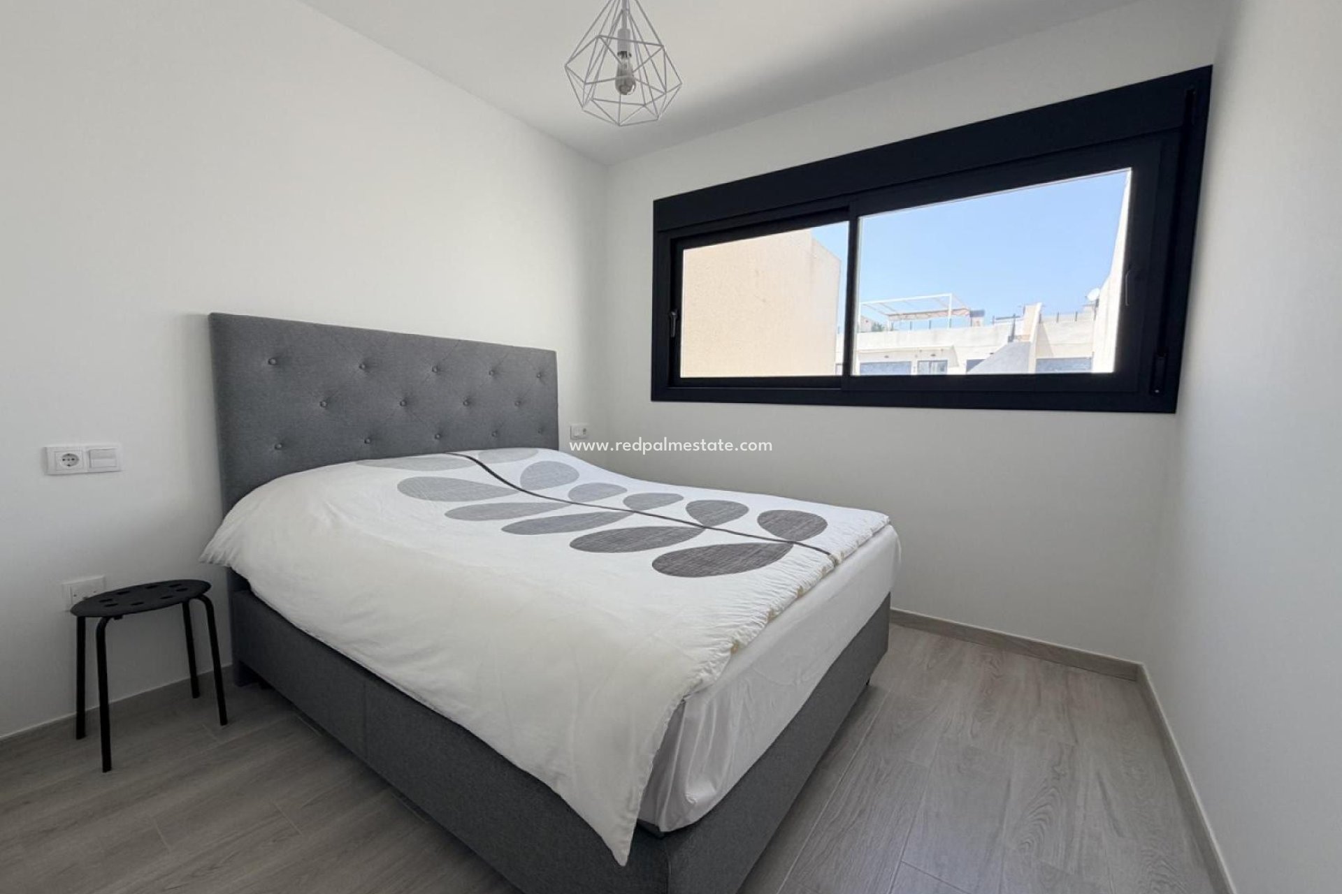 Revente - Appartement -
Orihuela Costa - Inland