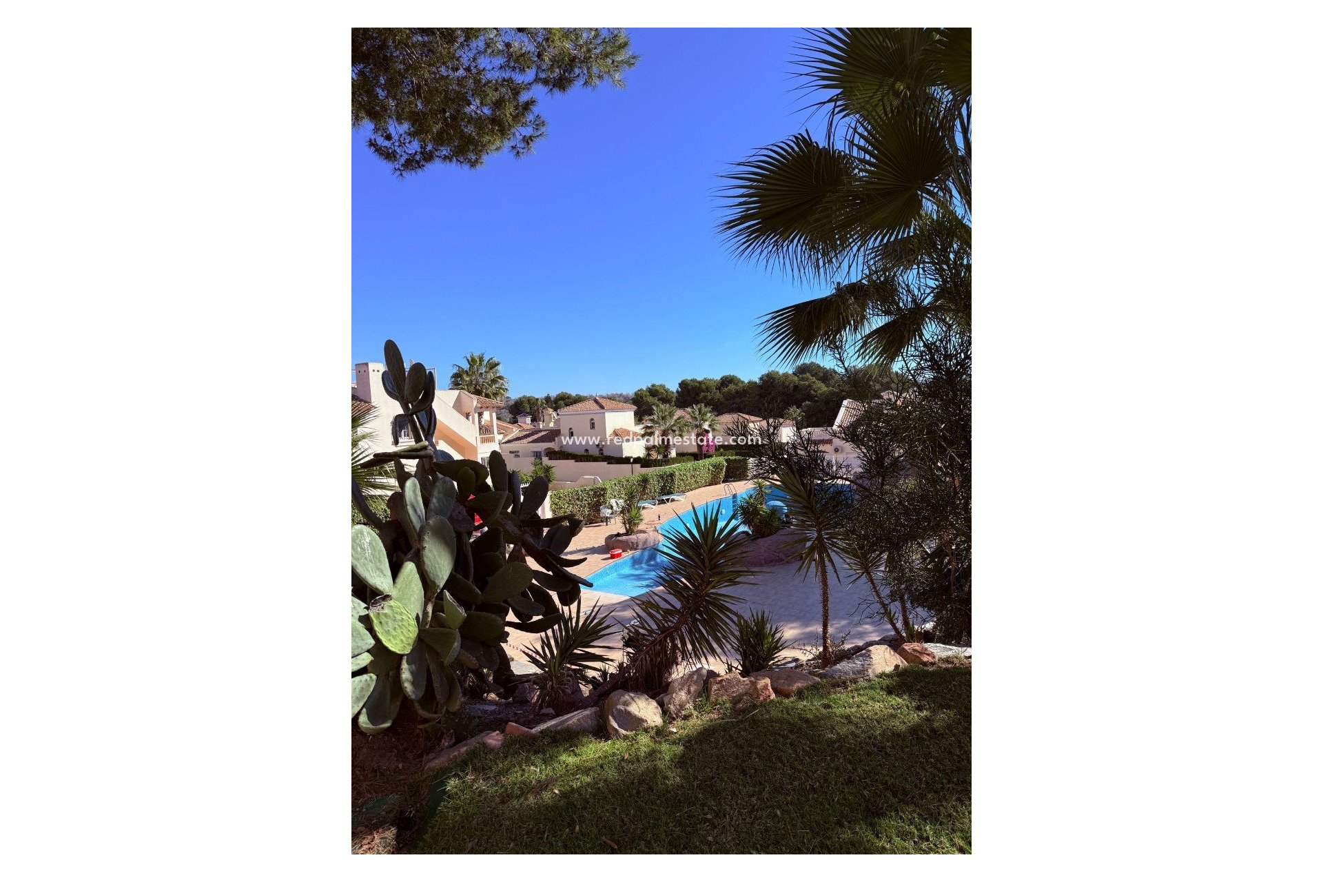 Revente - Appartement -
Orihuela Costa - Inland