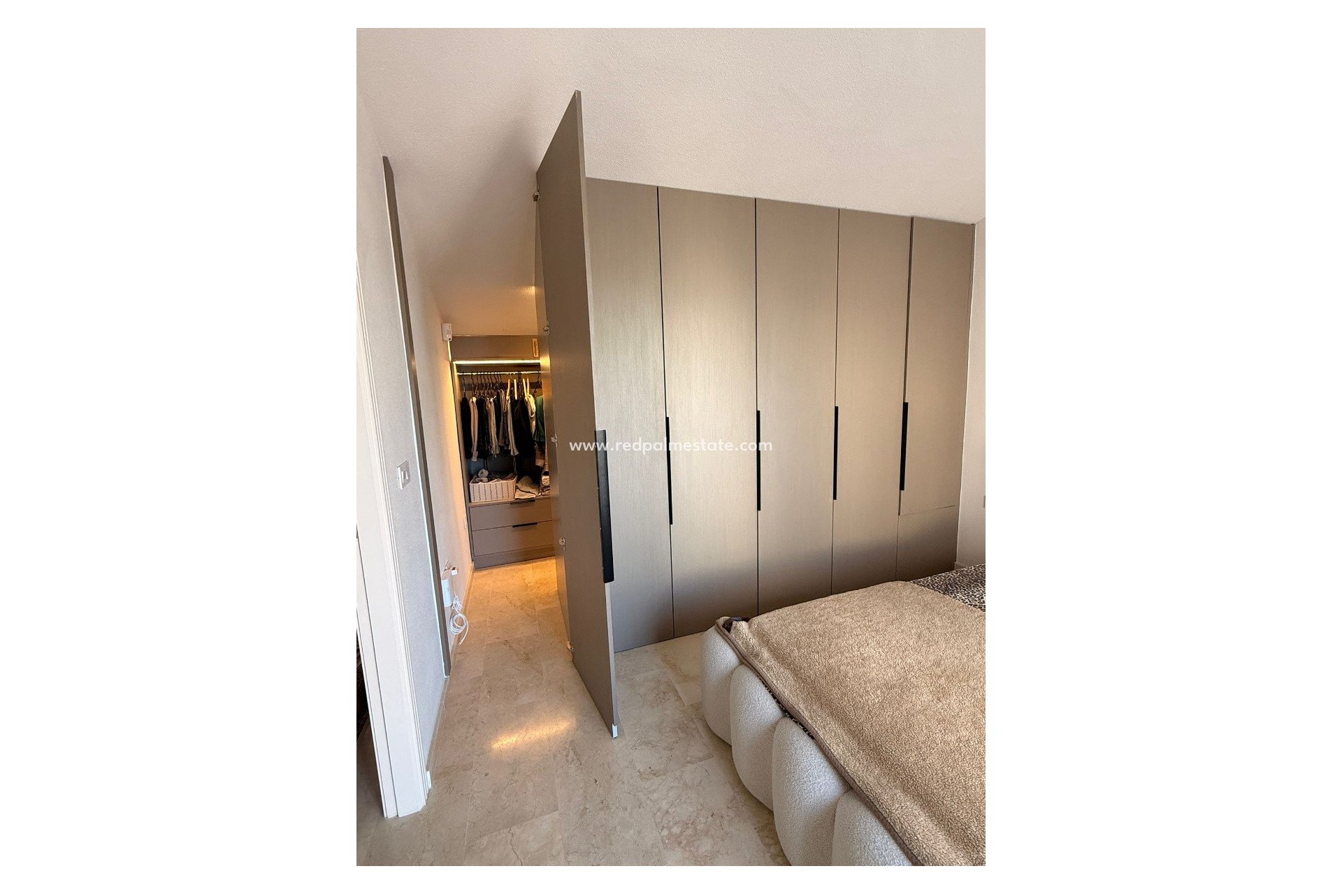 Revente - Appartement -
Orihuela Costa - Inland