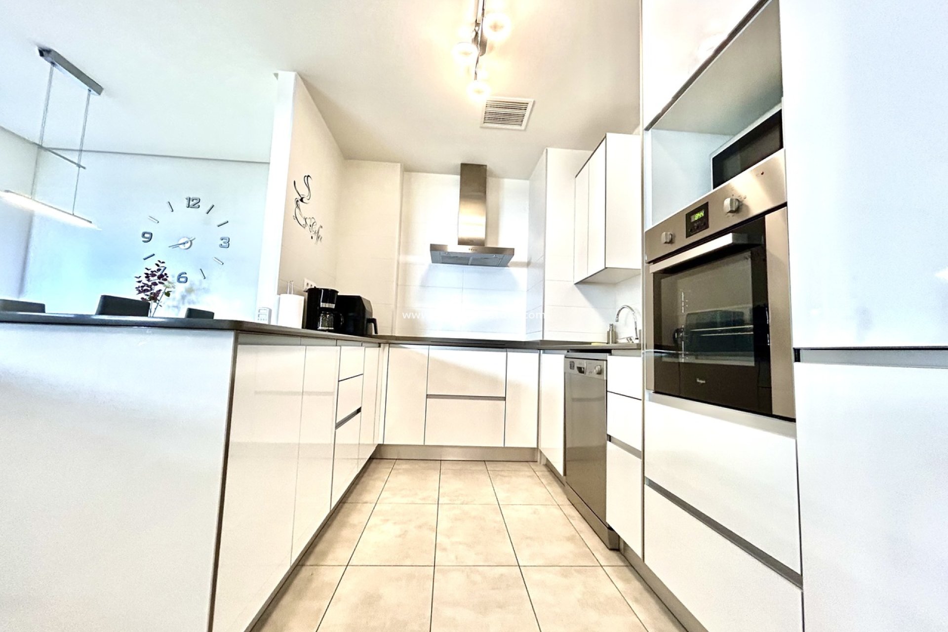 Revente - Appartement -
Orihuela Costa - Inland