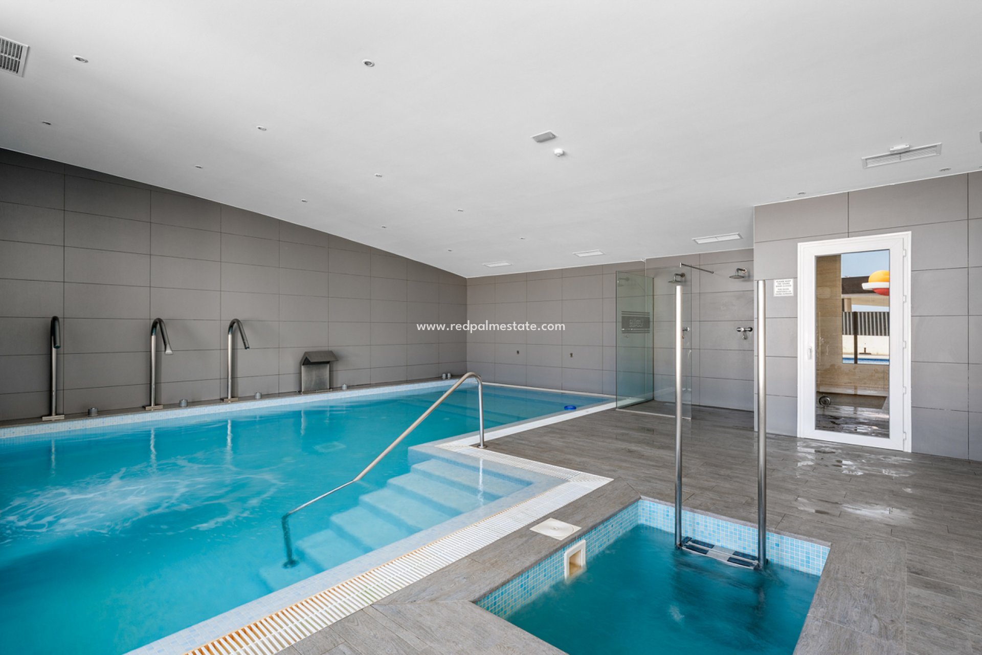 Revente - Appartement -
Orihuela Costa - Inland