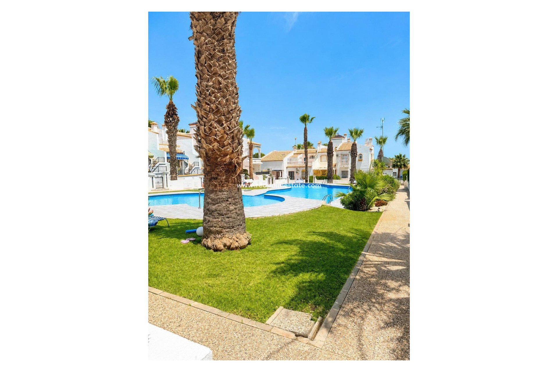 Revente - Appartement -
Orihuela Costa - Inland