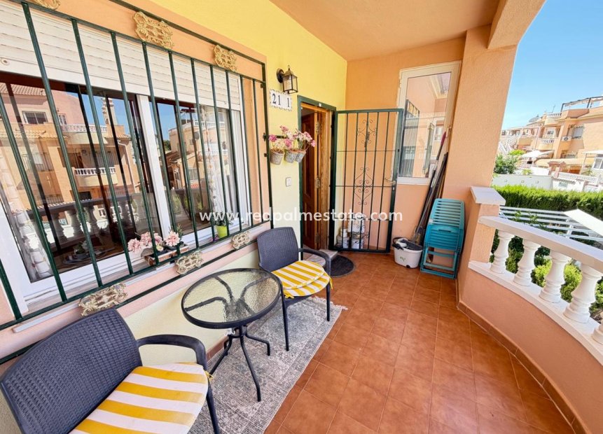 Revente - Appartement -
Orihuela Costa - Lomas de Cabo Roig