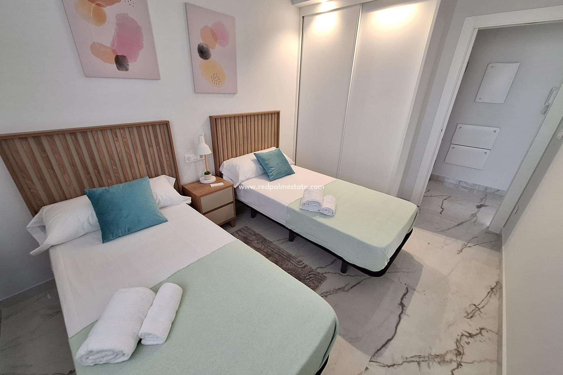 Revente - Appartement -
Orihuela Costa - Punta prima
