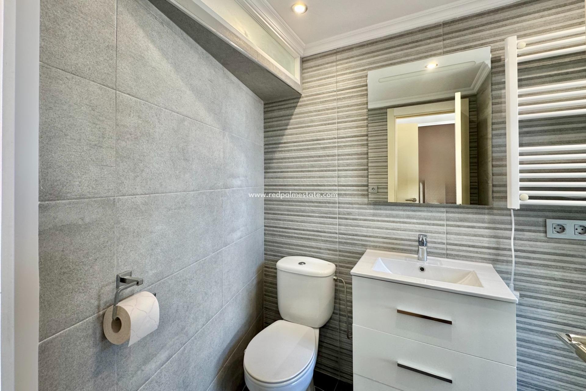 Revente - Appartement -
Orihuela Costa - Punta prima