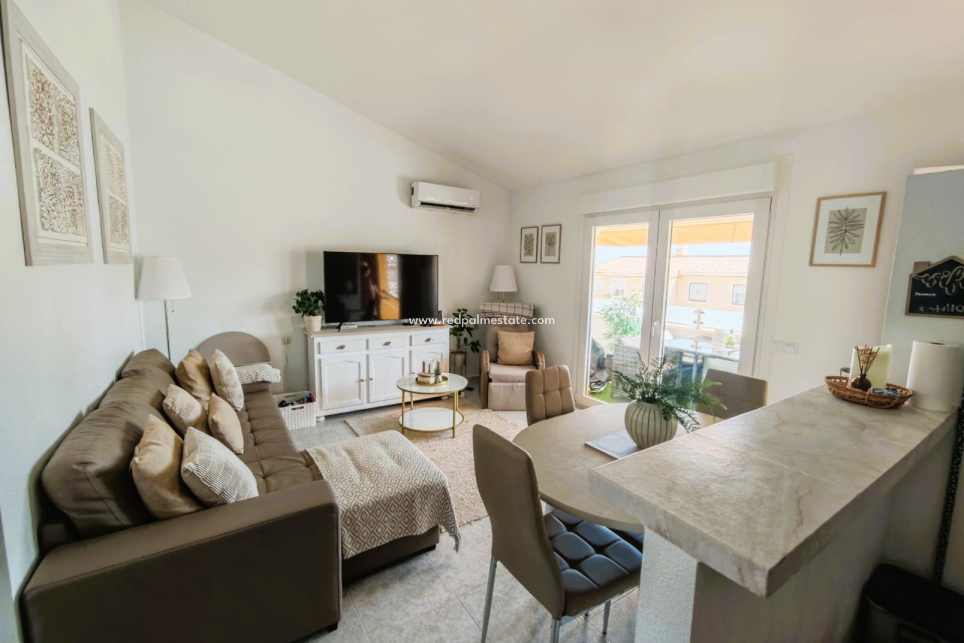 Revente - Appartement -
Orihuela Costa - Villamartín