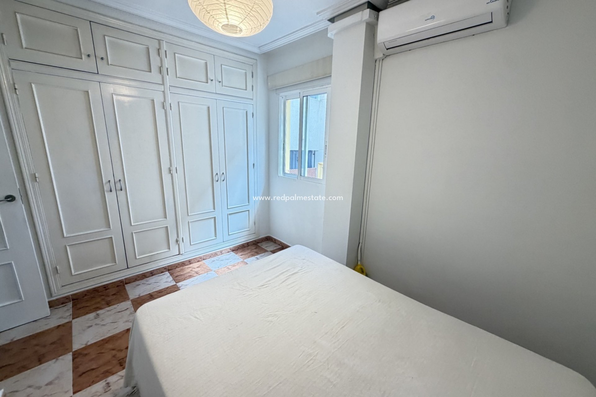Revente - Appartement -
Orihuela Costa - Villamartín