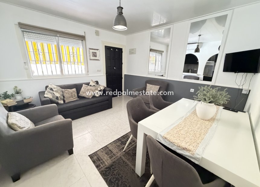Revente - Appartement -
Orihuela Costa - Villamartín