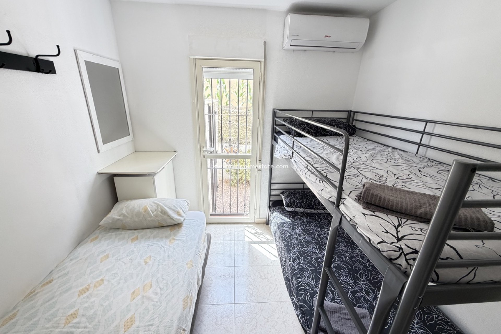 Revente - Appartement -
Orihuela Costa - Villamartín