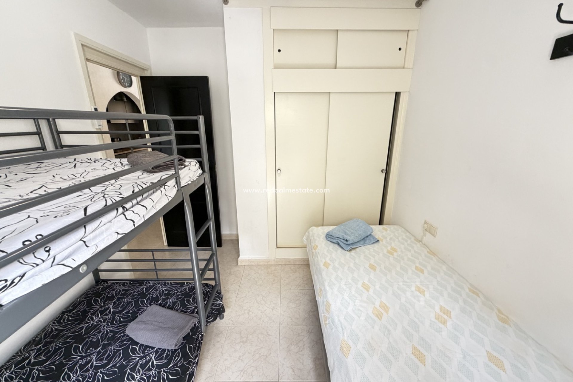 Revente - Appartement -
Orihuela Costa - Villamartín