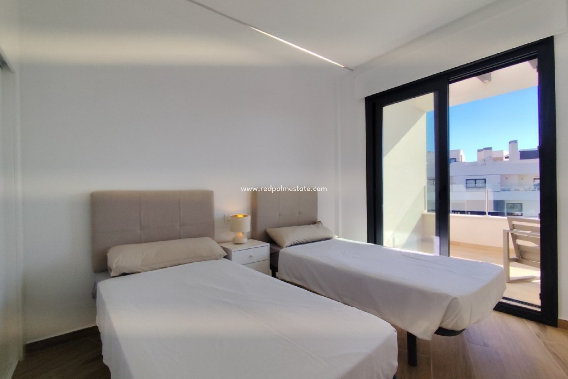 Revente - Appartement -
Orihuela Costa - Villamartín