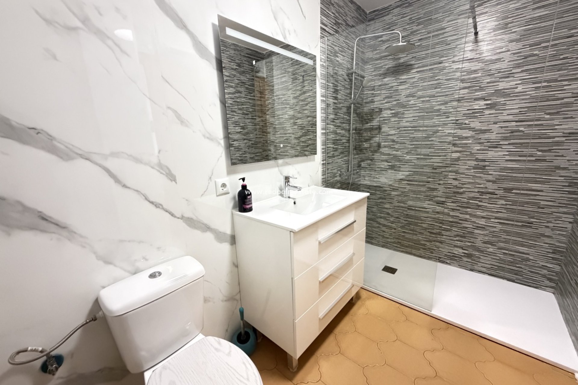Revente - Appartement -
Orihuela Costa - Villamartín