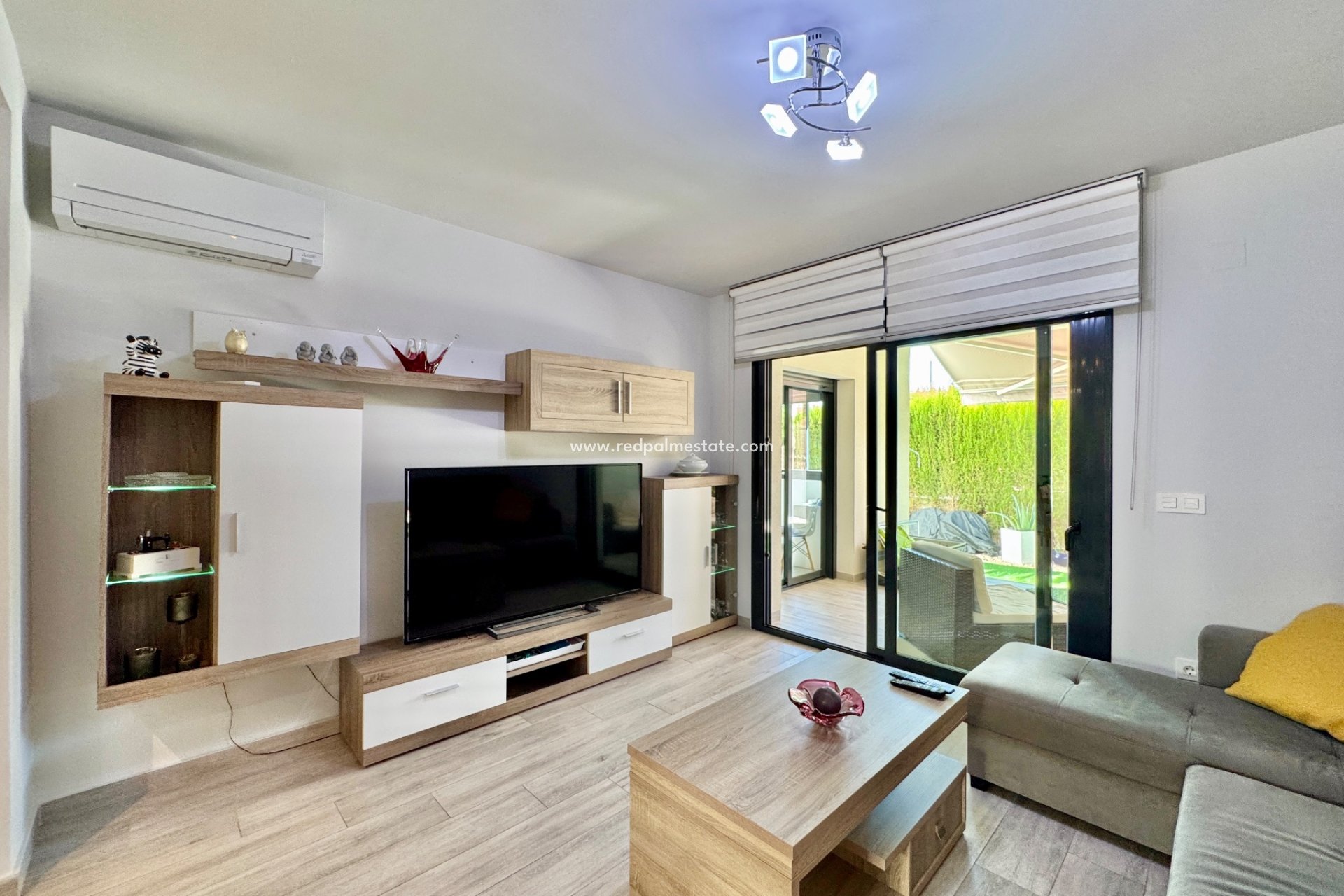Revente - Appartement -
Orihuela Costa - Villamartín