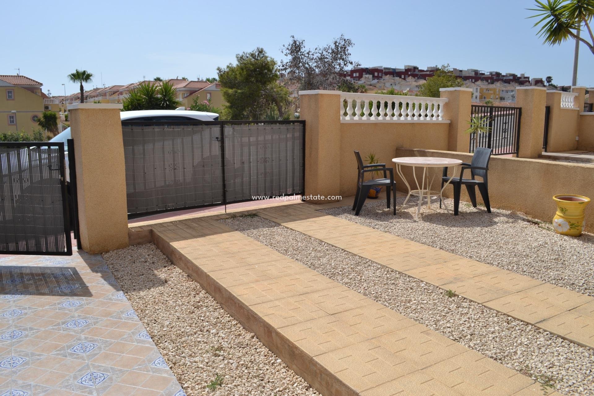 Revente - Appartement -
Orihuela Costa - Villamartín