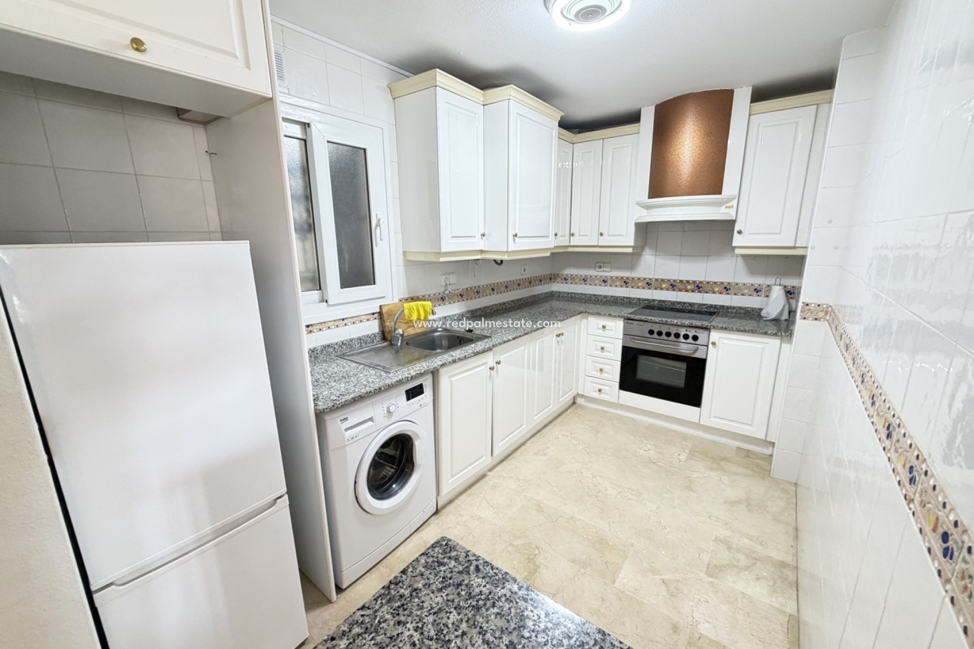 Revente - Appartement -
Orihuela Costa - Villamartín