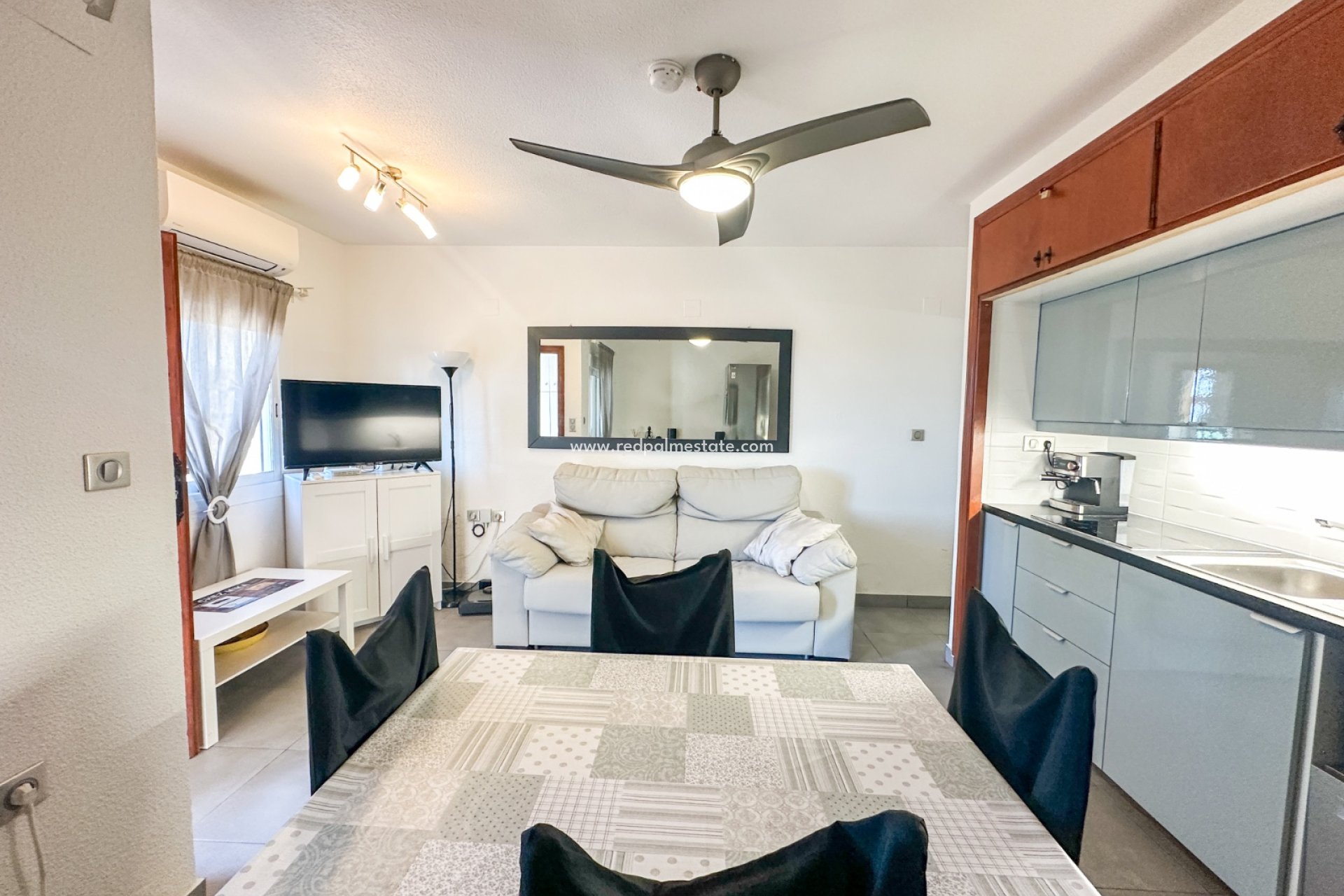 Revente - Appartement -
Orihuela Costa - Villamartín