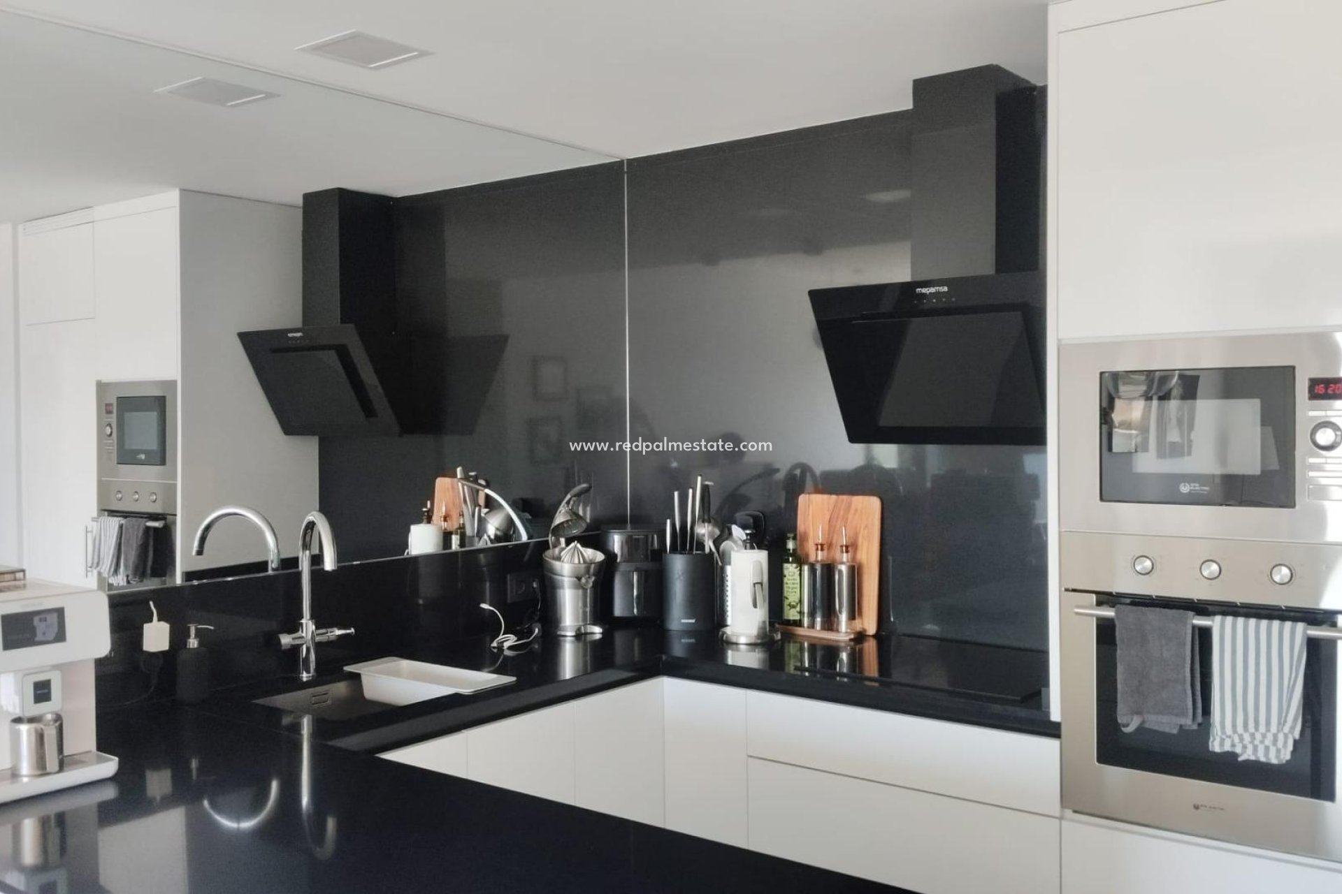 Revente - Appartement -
Orihuela Costa - Villamartín