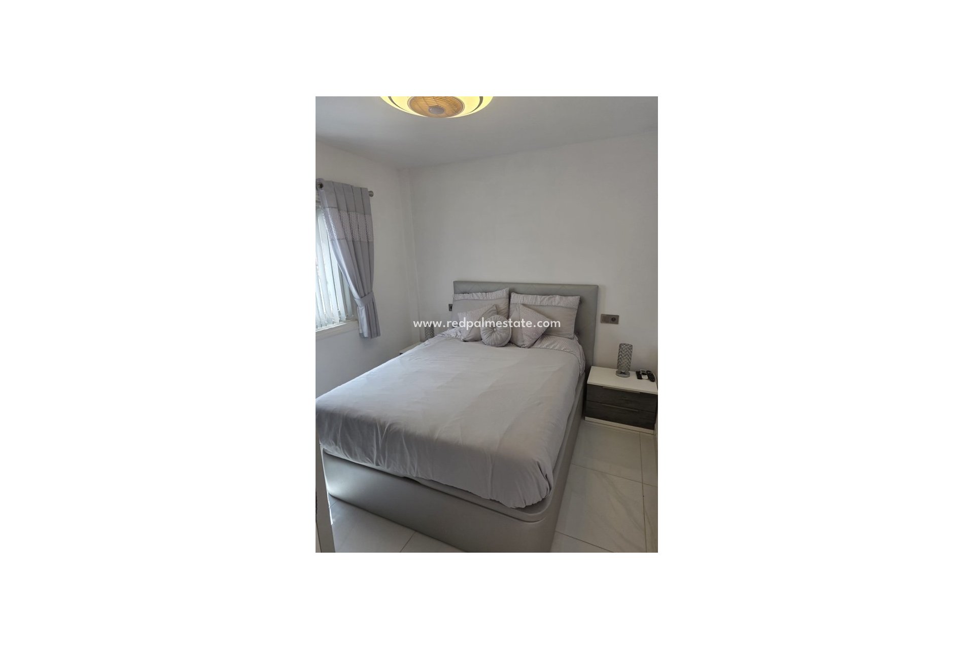 Revente - Appartement -
Orihuela Costa - Villamartín