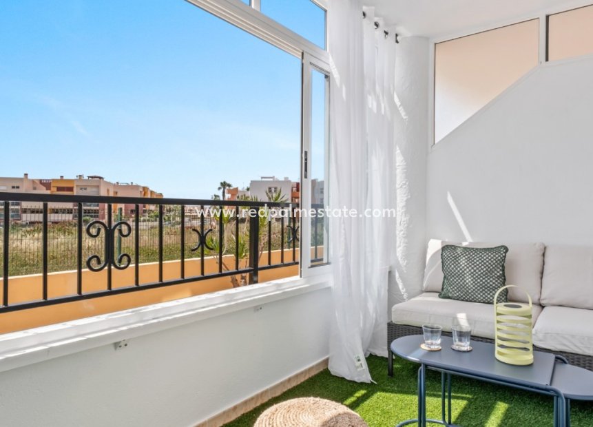 Revente - Appartement -
Orihuela Costa